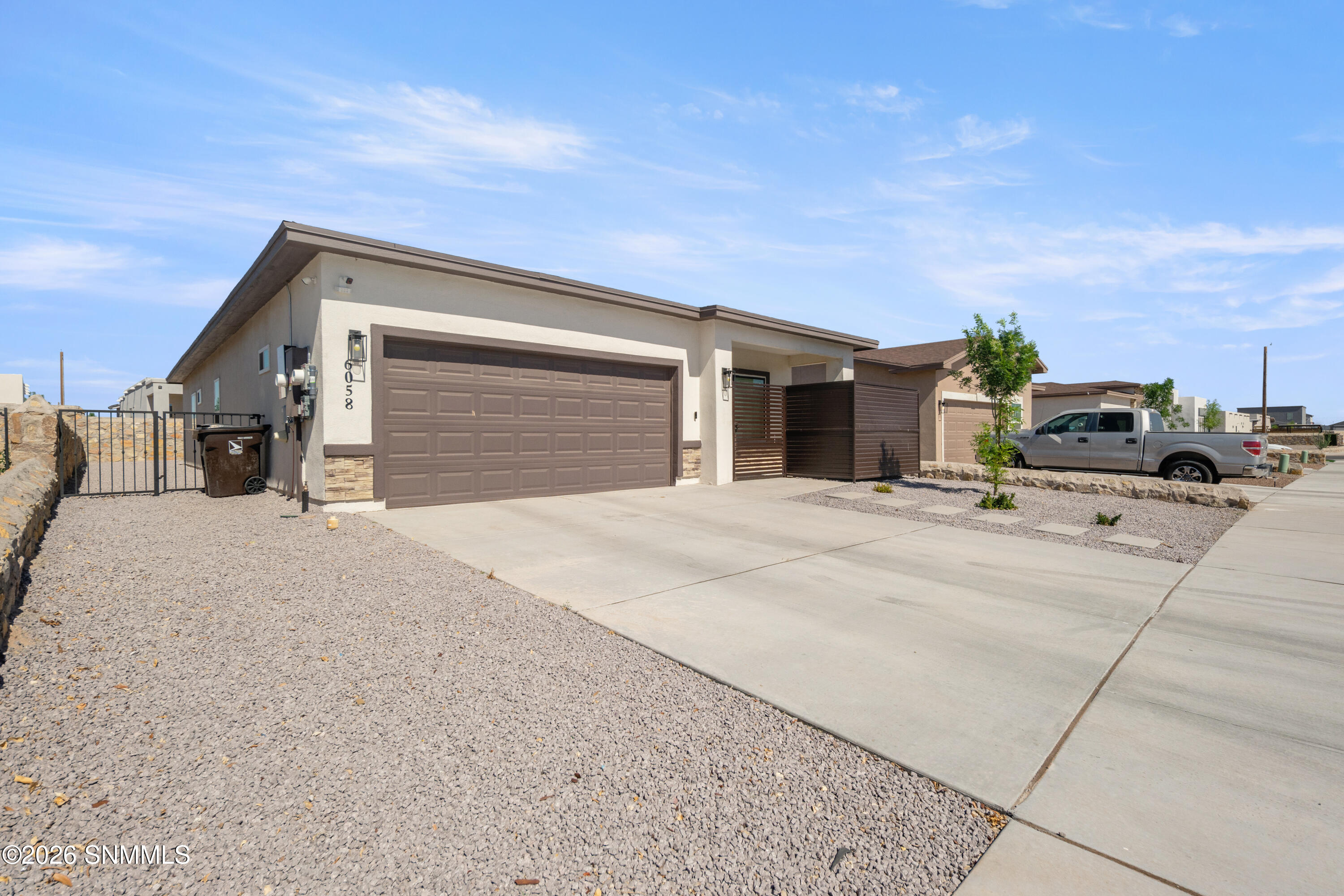 6058-Olive-Tree-MLS-Camera-Guy-4