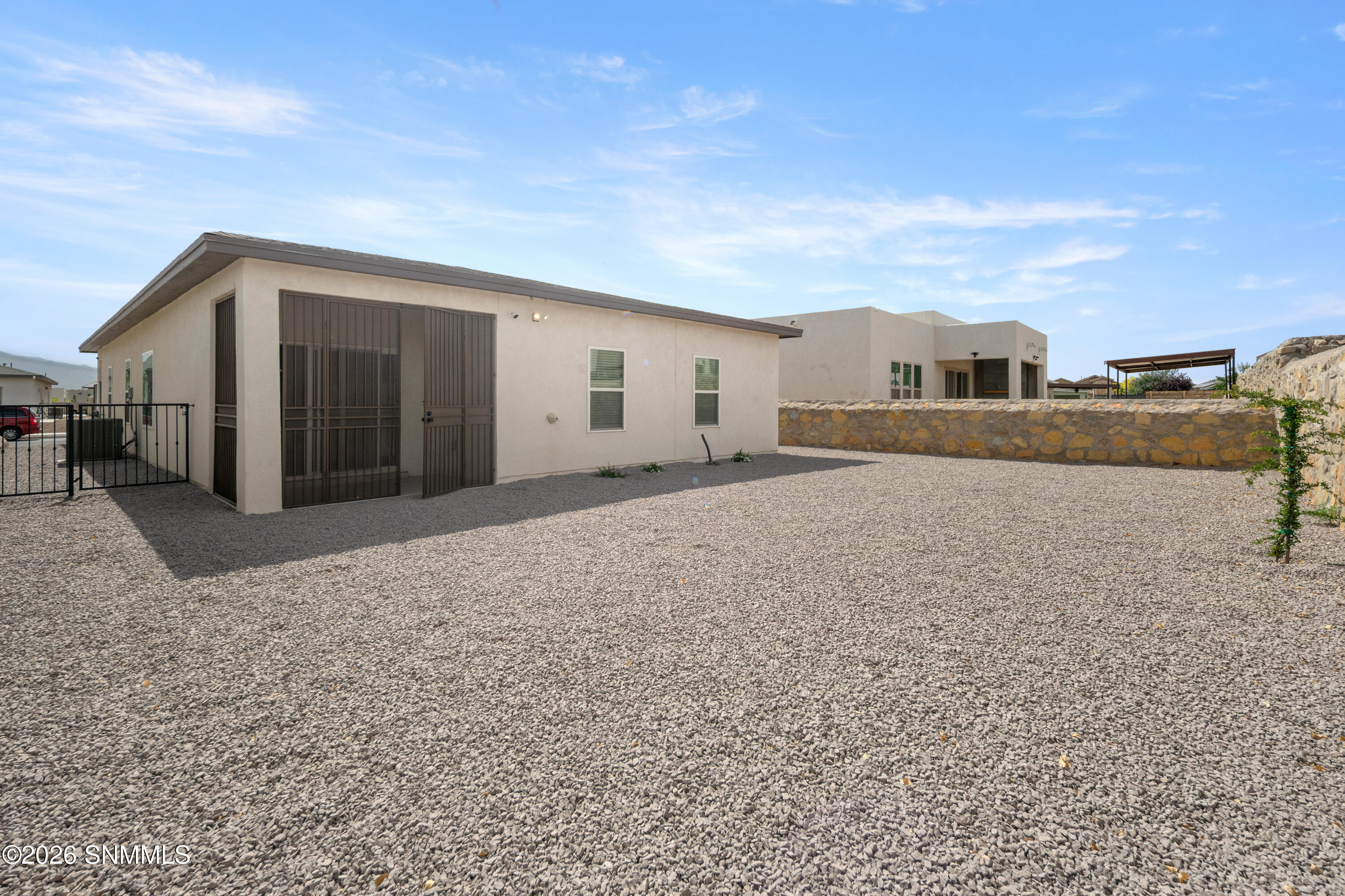 6058-Olive-Tree-MLS-Camera-Guy-31