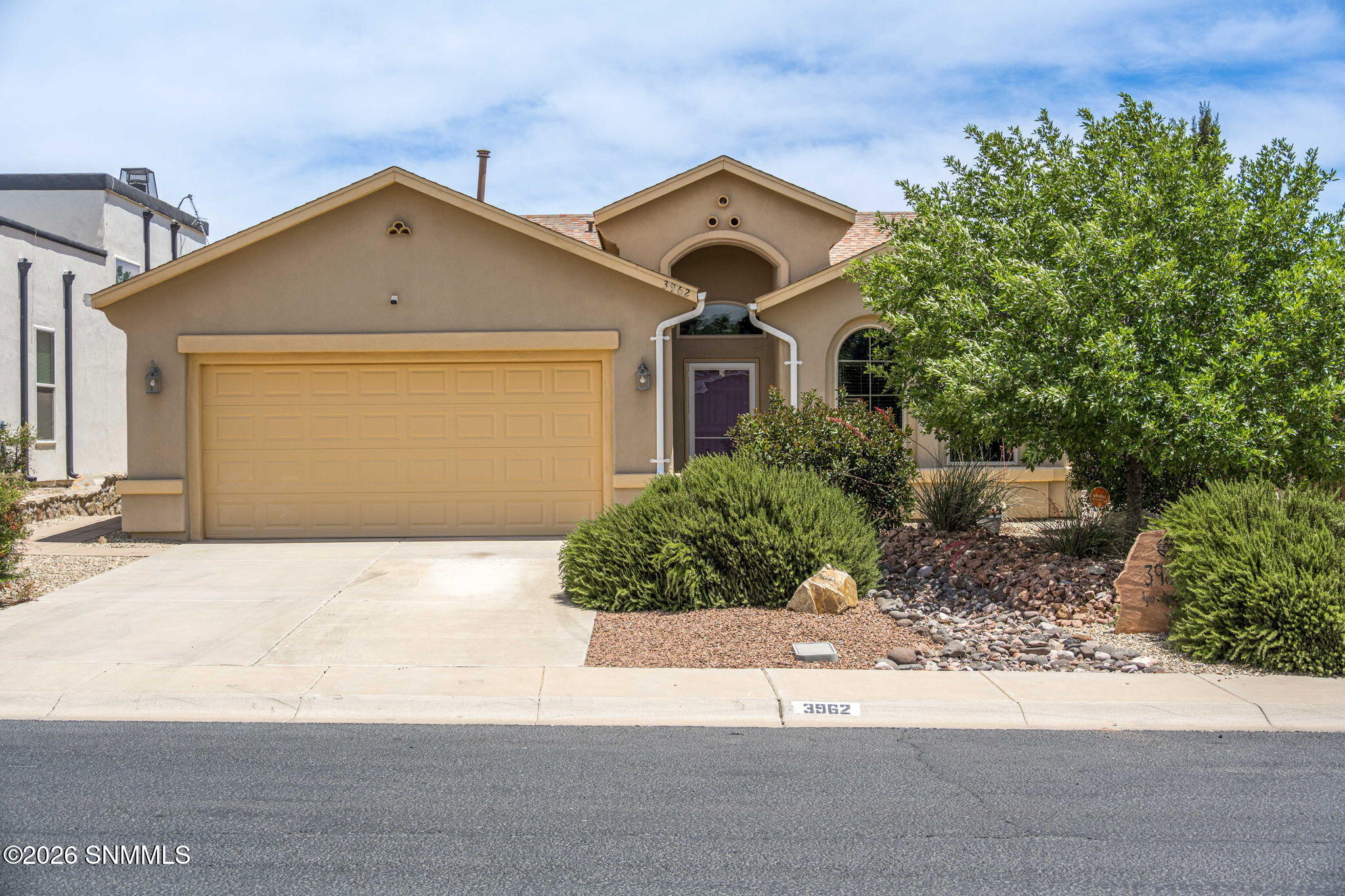 1-web-or-mls-Snappin Homes (AguaCaliente