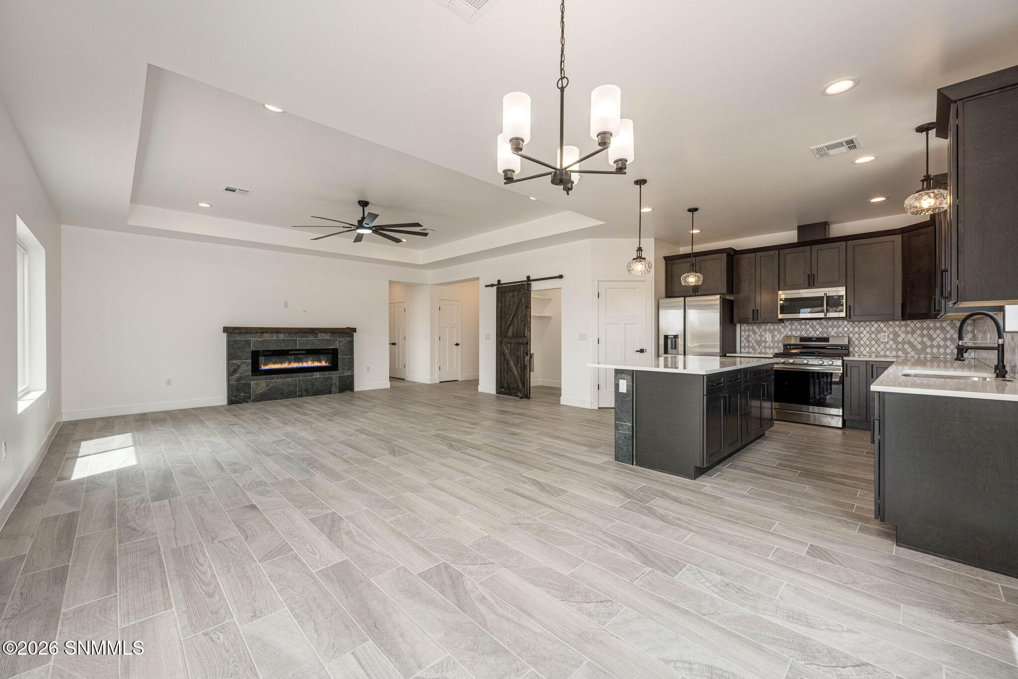 12 - 6537 Swan St