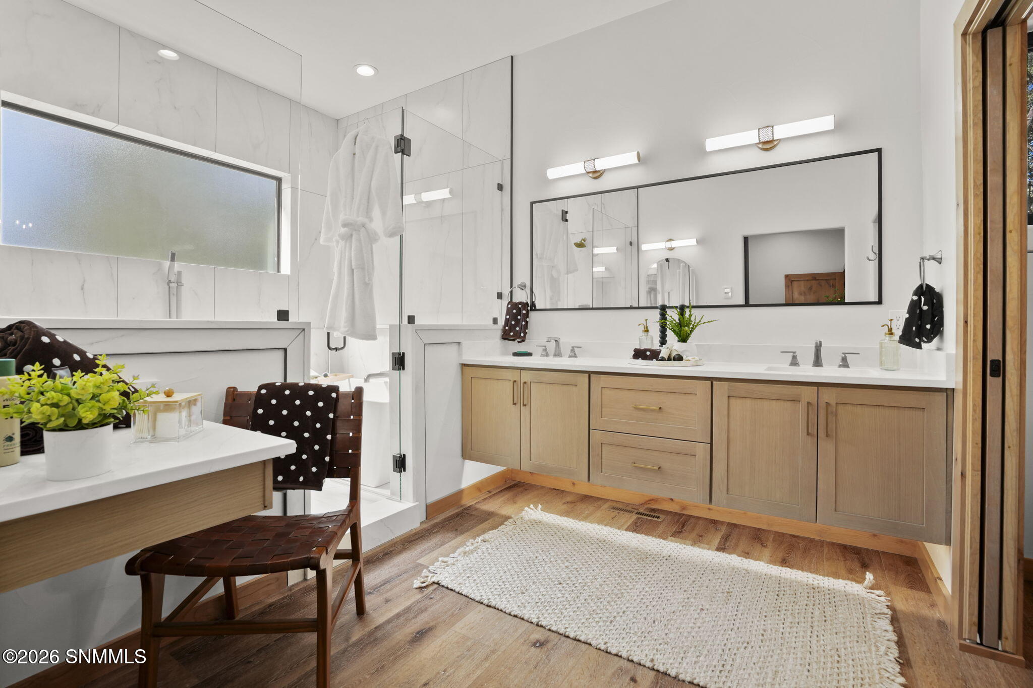 208-Deer-Park-PrimaryBath.jpg