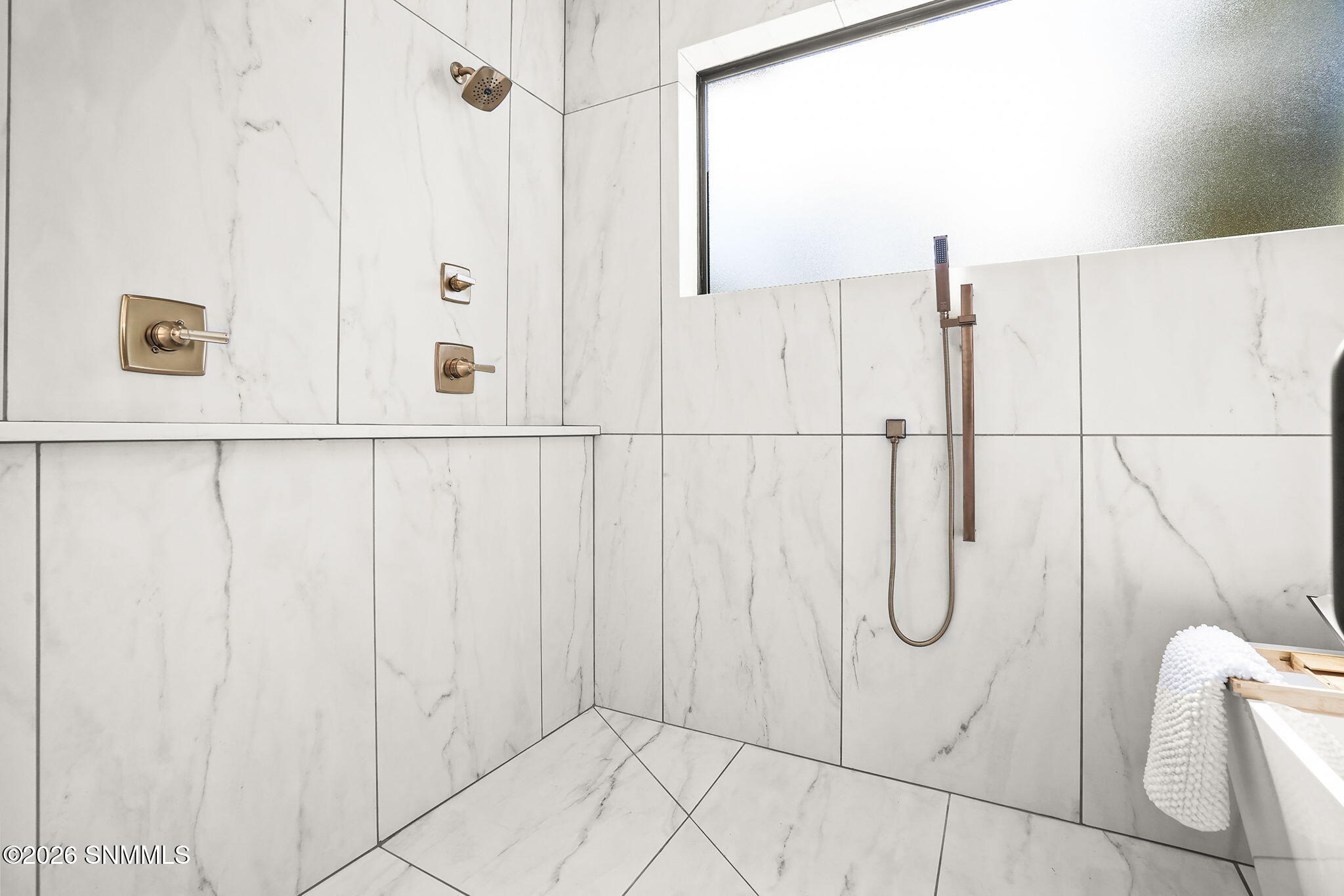 208-Deer-Park-WetRoom.jpg