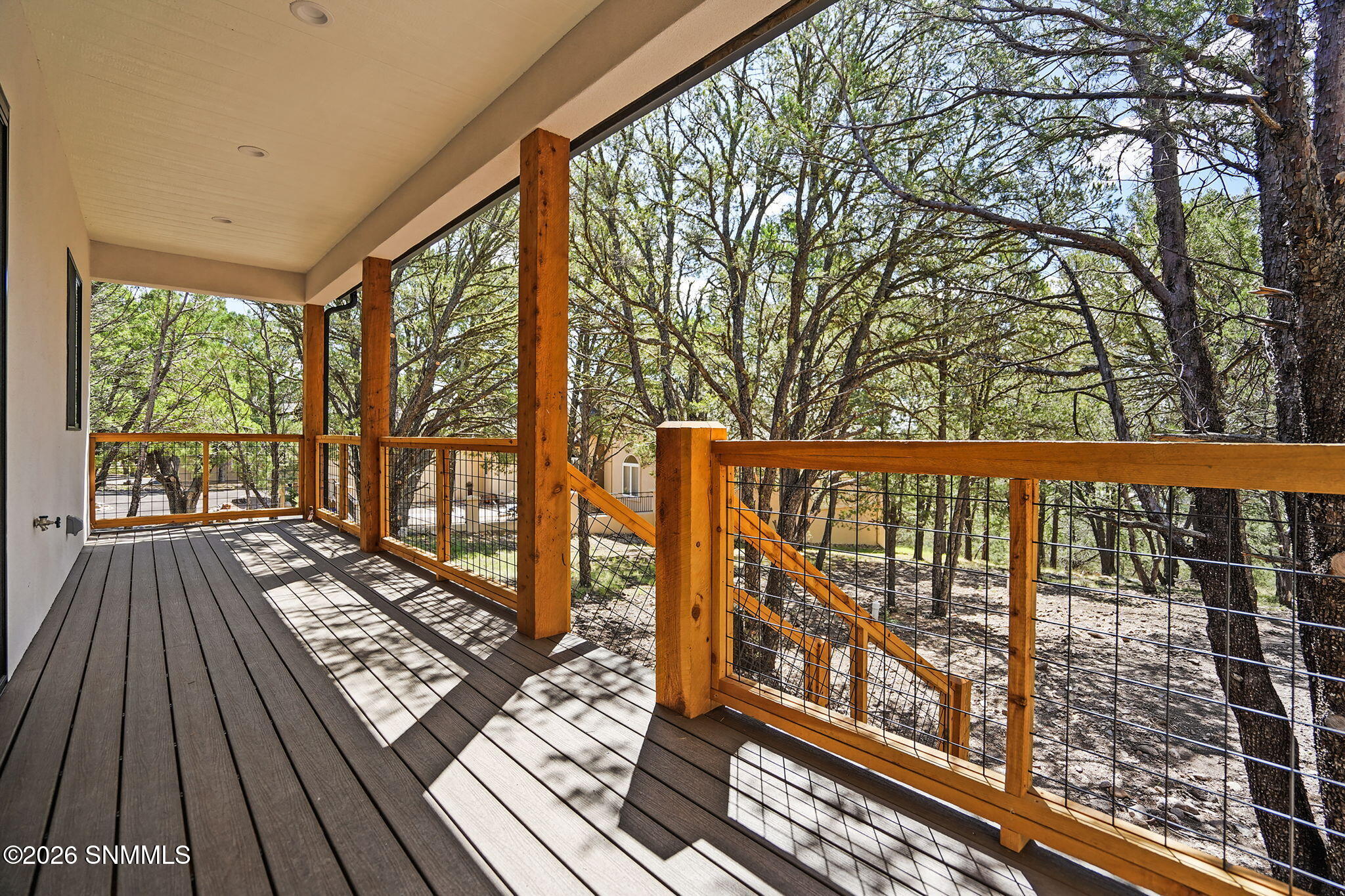 208-Deer-Park-Rear-Deck.jpg