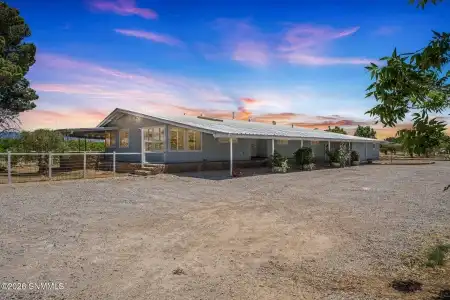 680 Carver Road, Las Cruces, New Mexico 88005, 6 Bedrooms Bedrooms, ,3.75 BathroomsBathrooms,Residential,For Sale,Carver,2601672