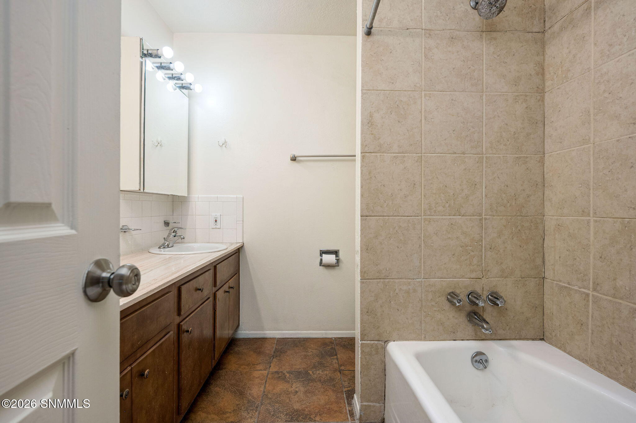 25_Patty Olson_Bromilow_Las Cruces