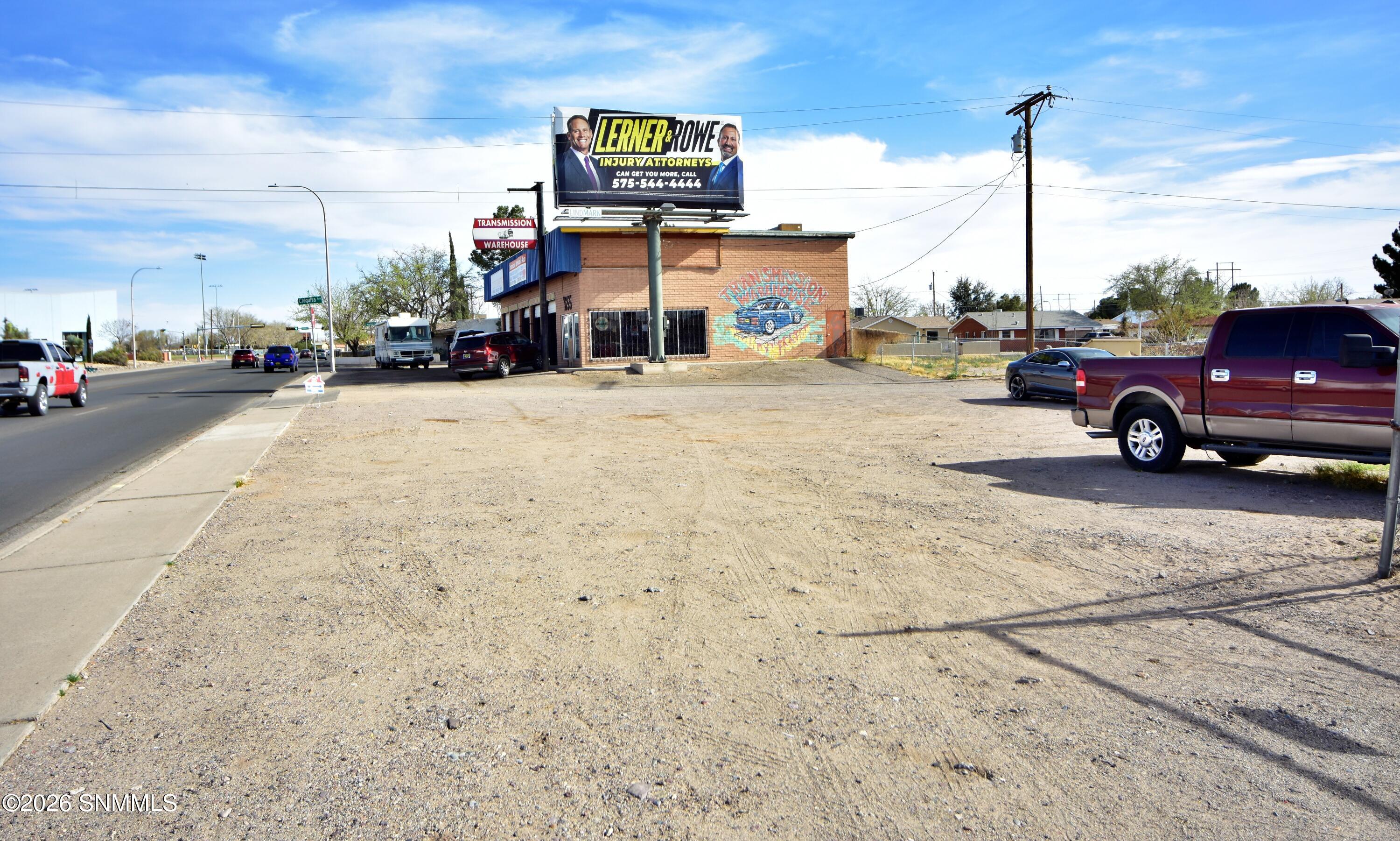701 N Solano Lot