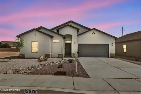 5926 Diaz Loop, Las Cruces, New Mexico 88012, 3 Bedrooms Bedrooms, ,2 BathroomsBathrooms,Residential,For Sale,Diaz,2601693