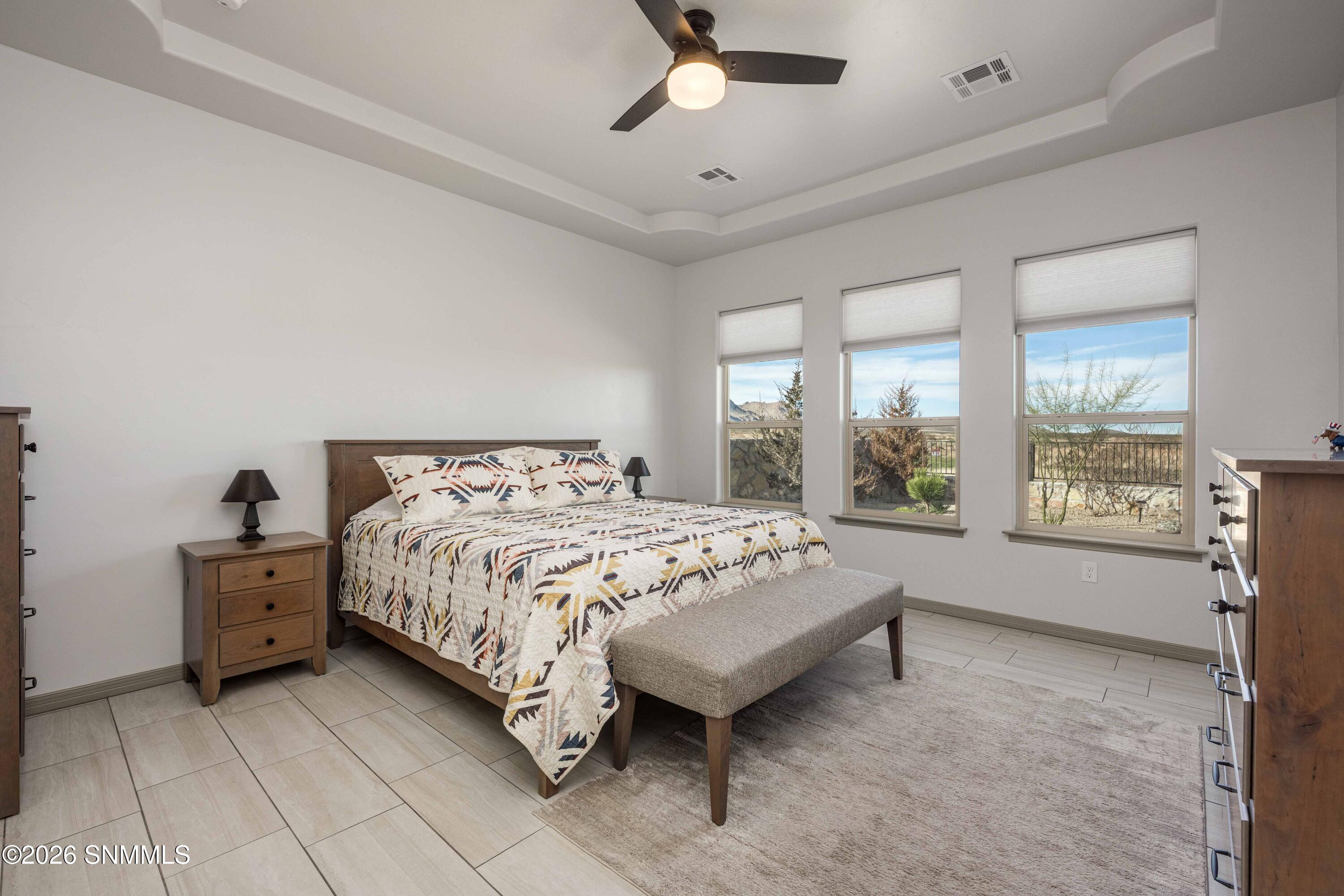 Snappin Homes (RoyalView3993)-23