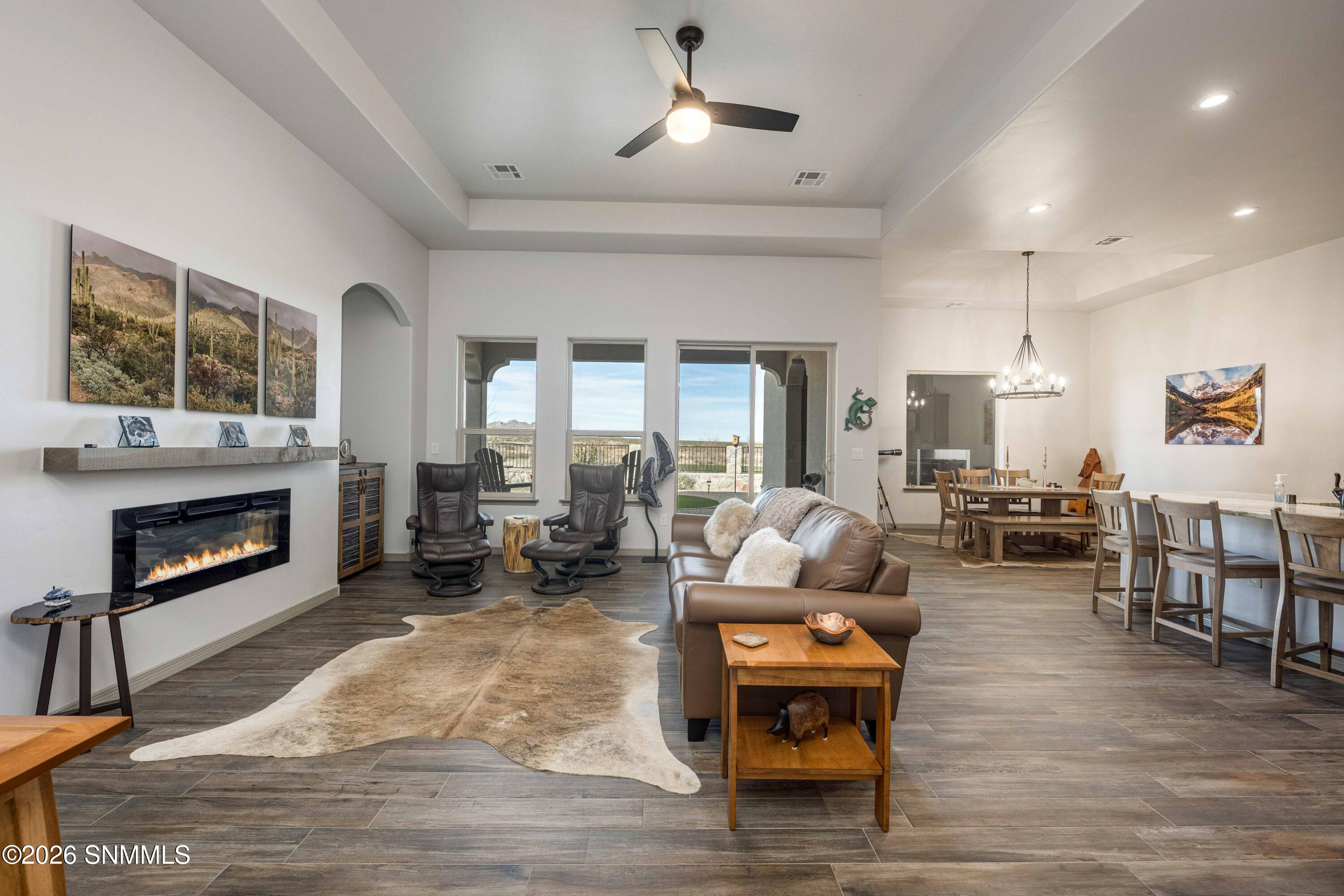 Snappin Homes (RoyalView3993)-7