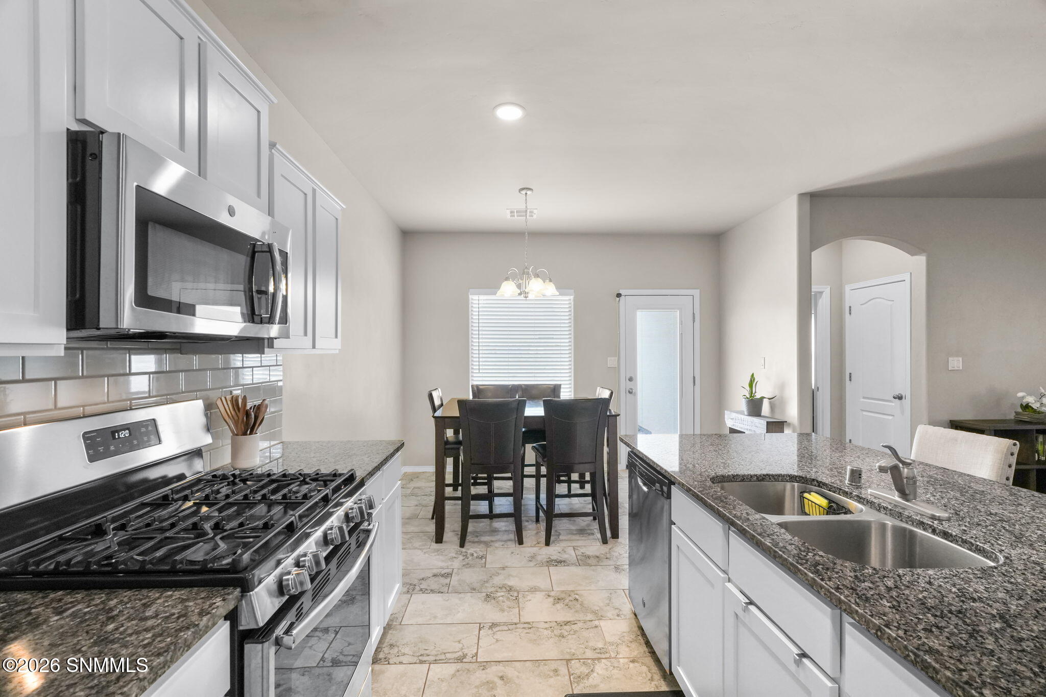 7056 Chaco St-15