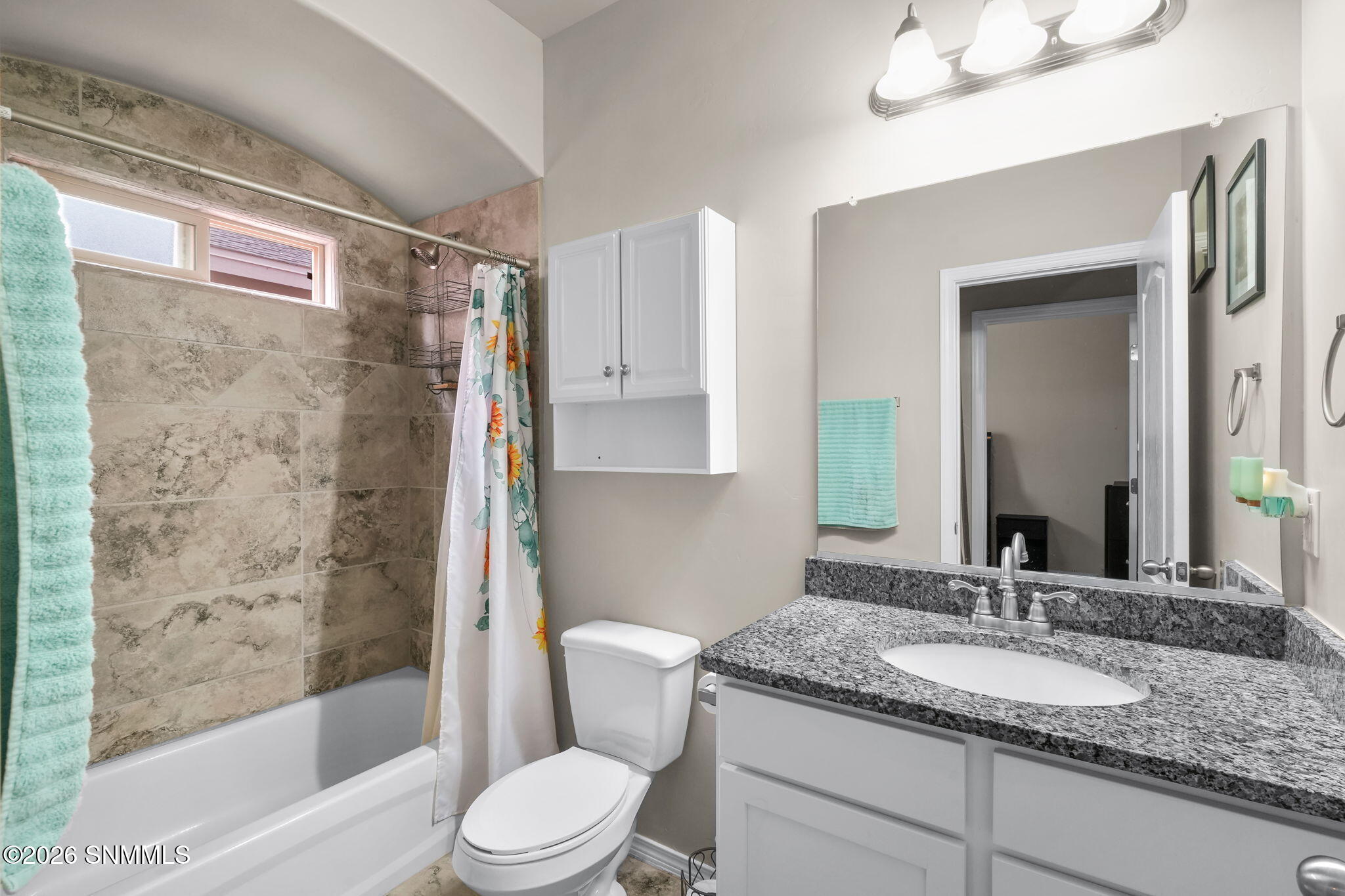 7056 Chaco St-31