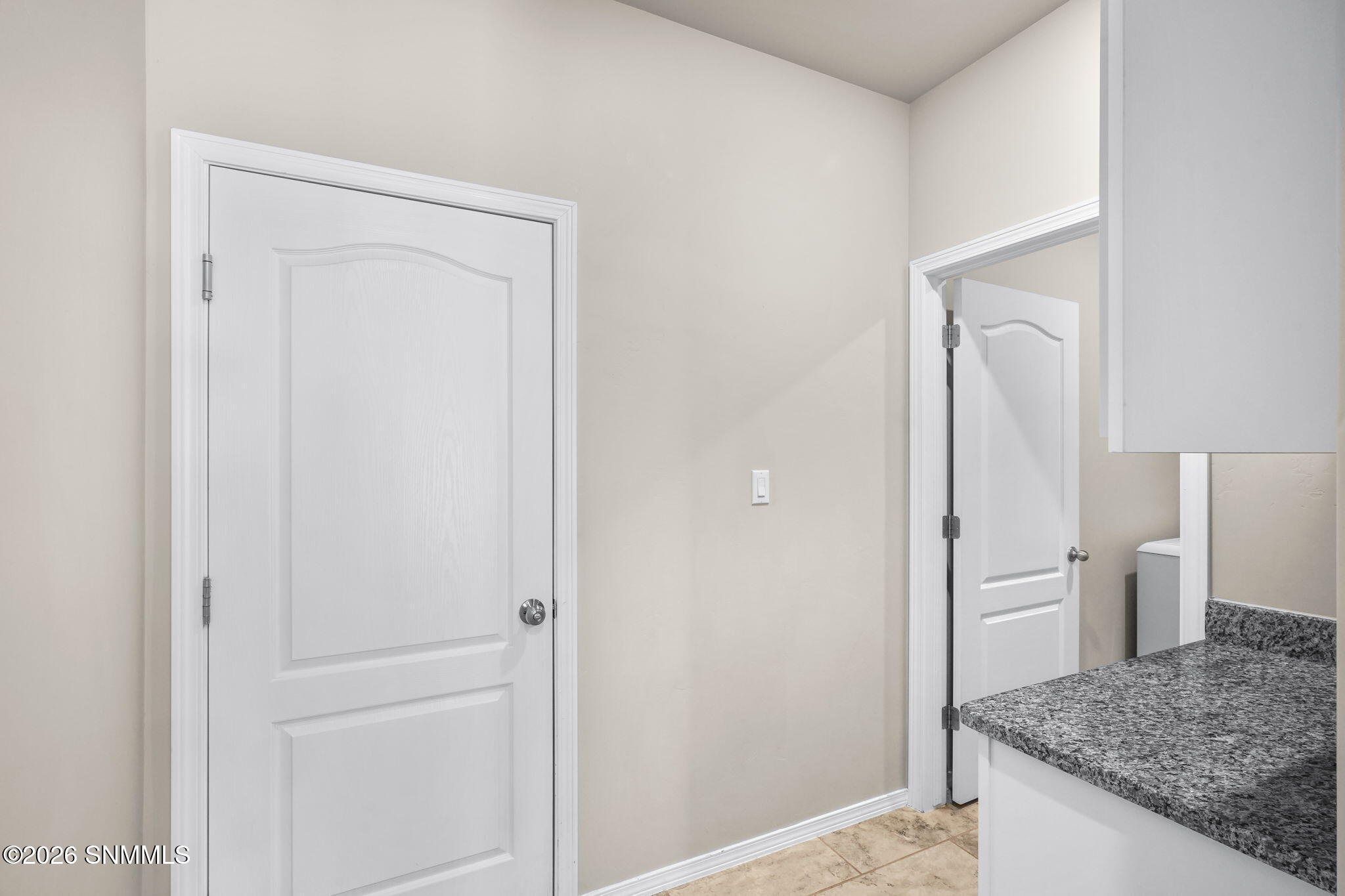 7056 Chaco St-32