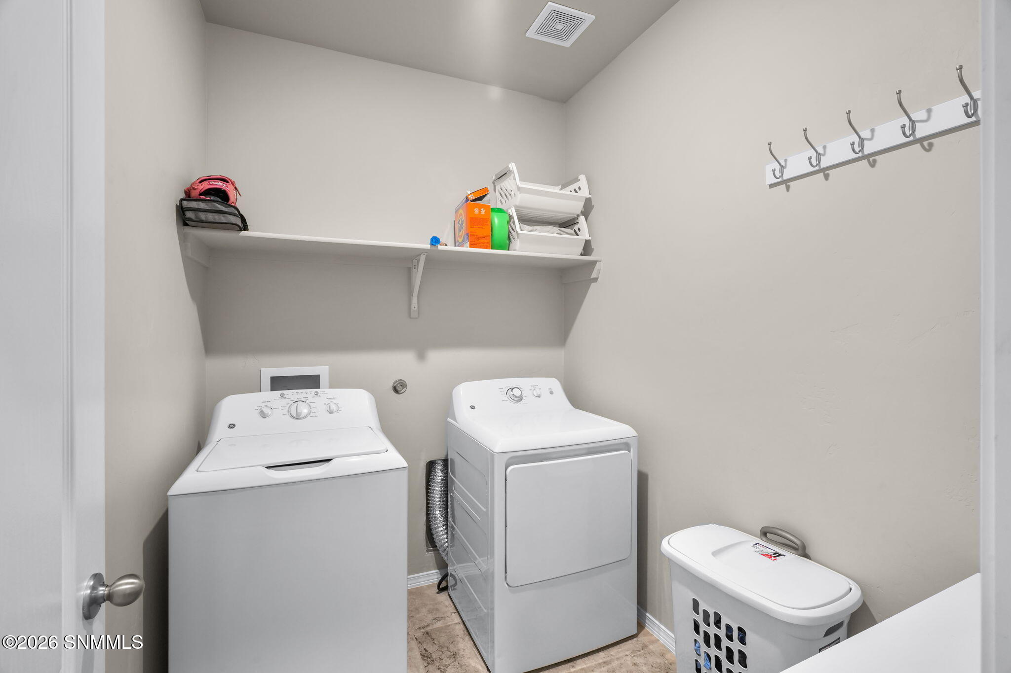 7056 Chaco St-34