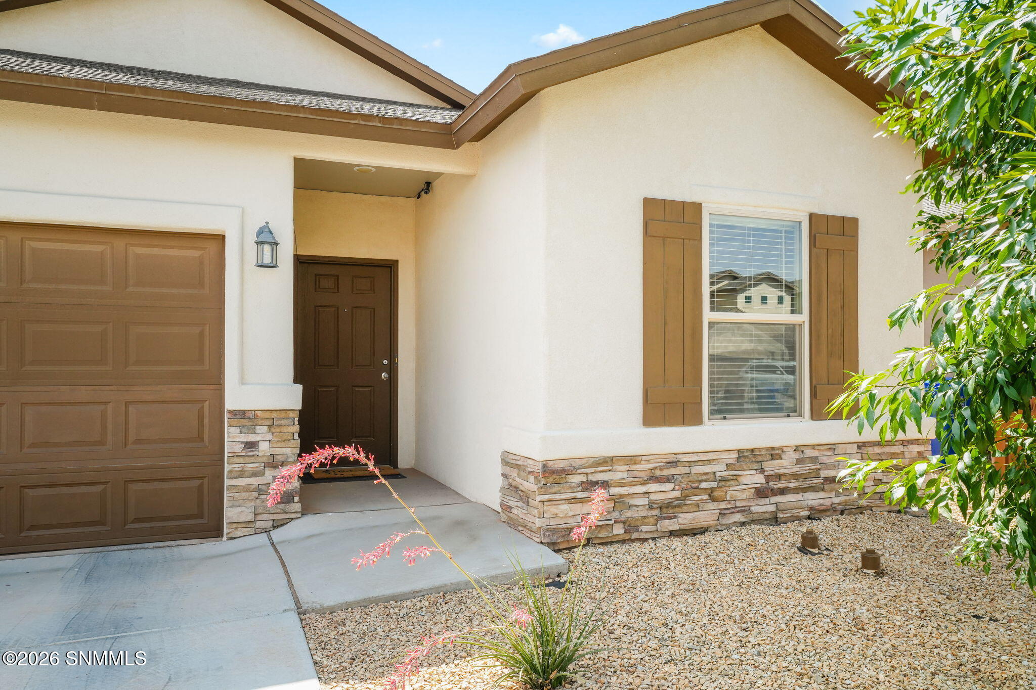 7056 Chaco St-4