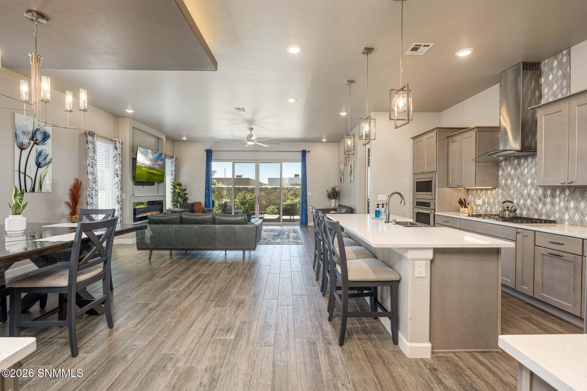 8-web-or-mls-Snappin Homes (SantaAlexand