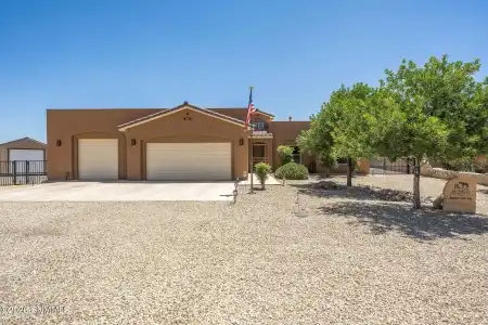8366 Rancho Vista Loop, La Mesa, New Mexico 88044, 3 Bedrooms Bedrooms, ,2.5 BathroomsBathrooms,Residential,For Sale,Rancho Vista,2601714