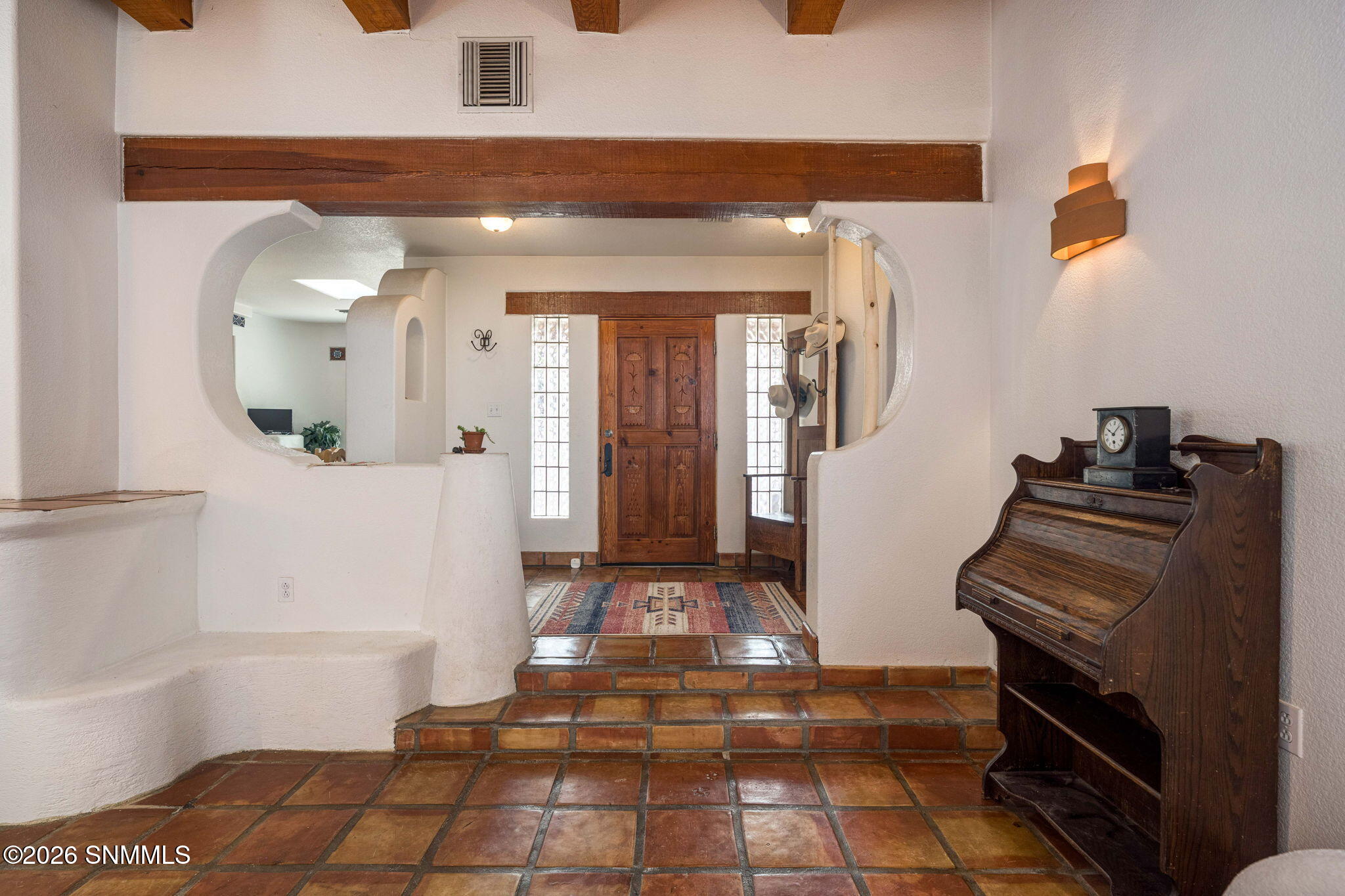 13-web-or-mls-Snappin Homes (Ironshoe945
