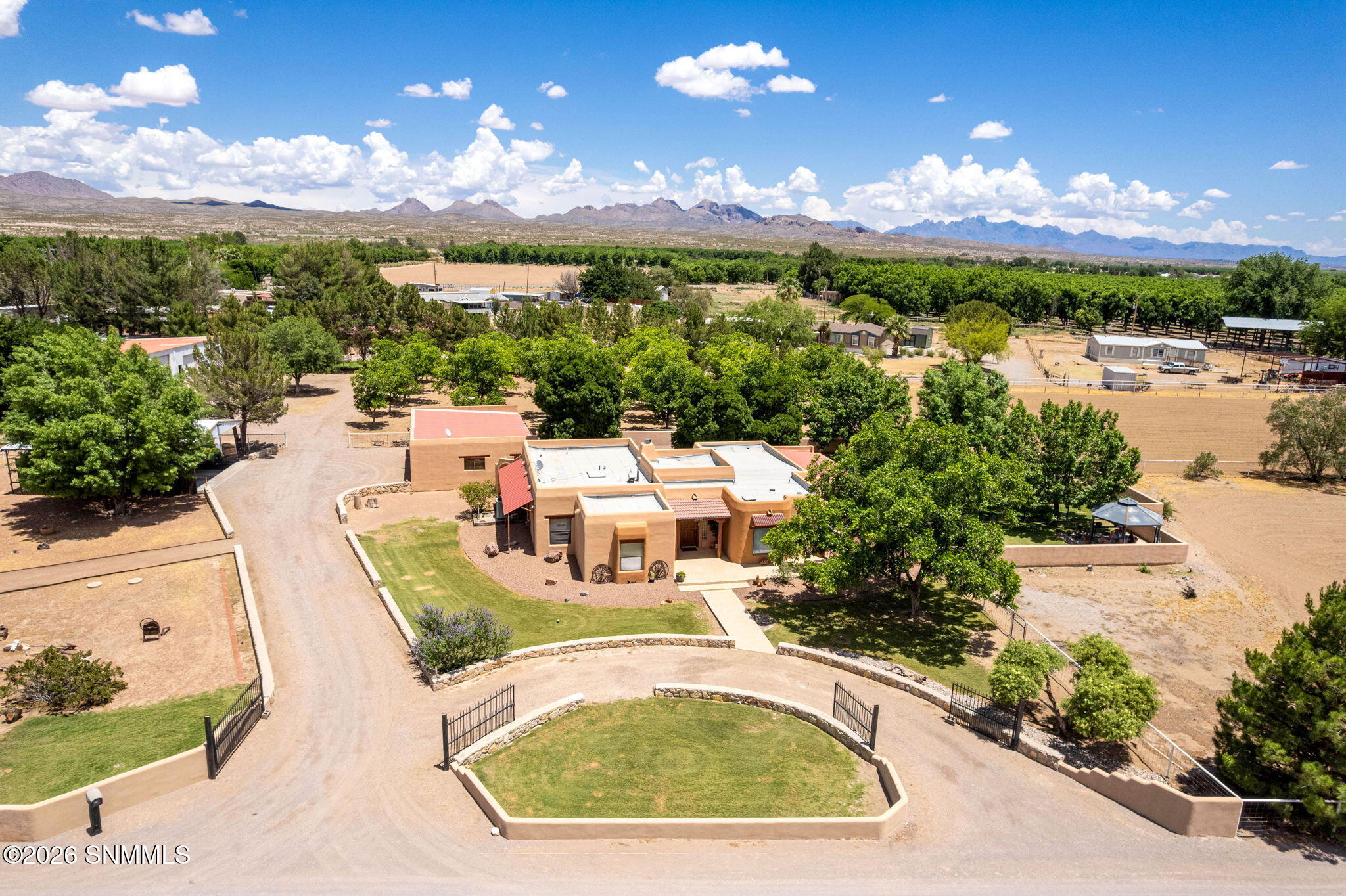 83-web-or-mls-Snappin Homes (Ironshoe945