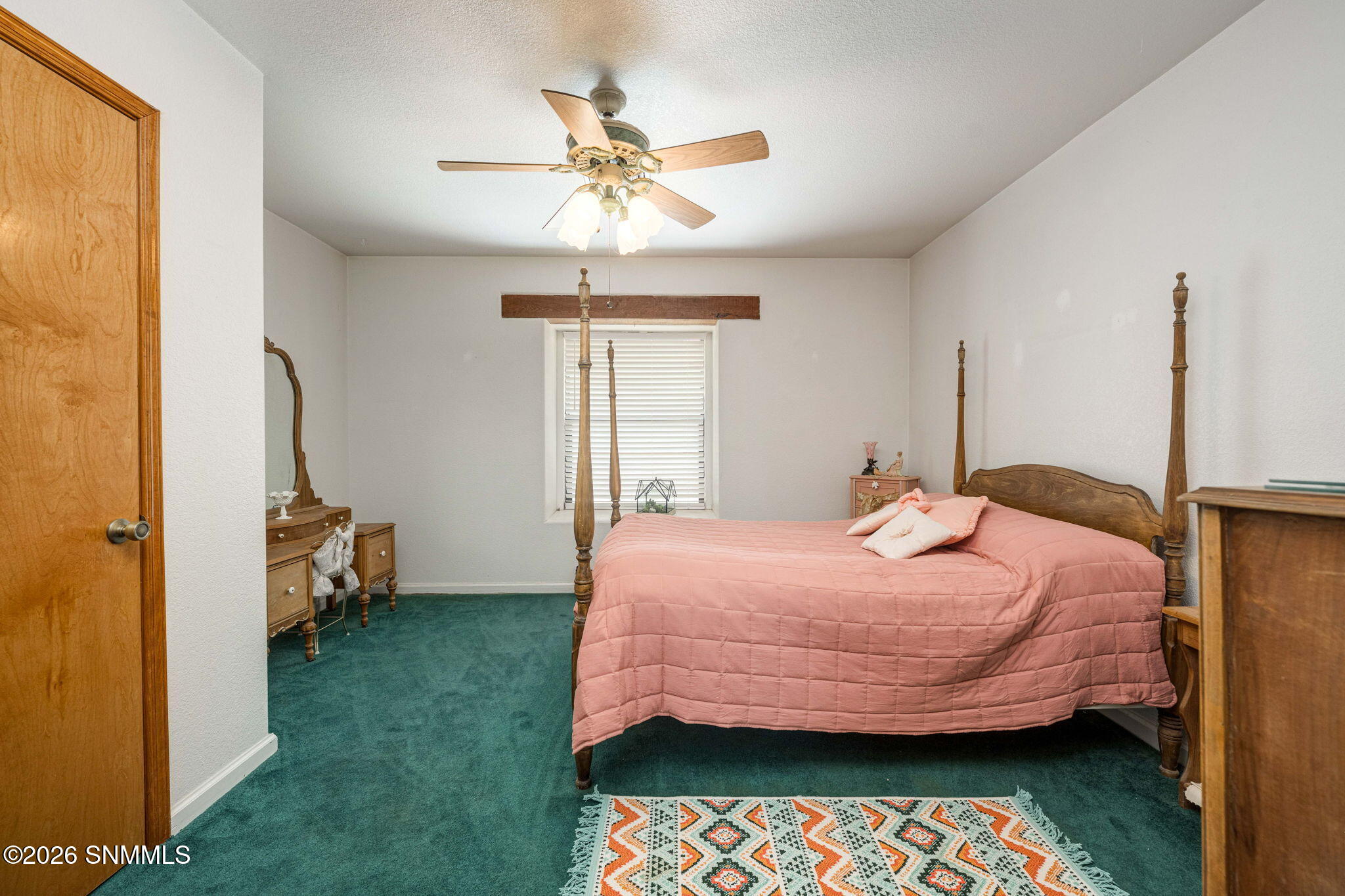 34-web-or-mls-Snappin Homes (Ironshoe945