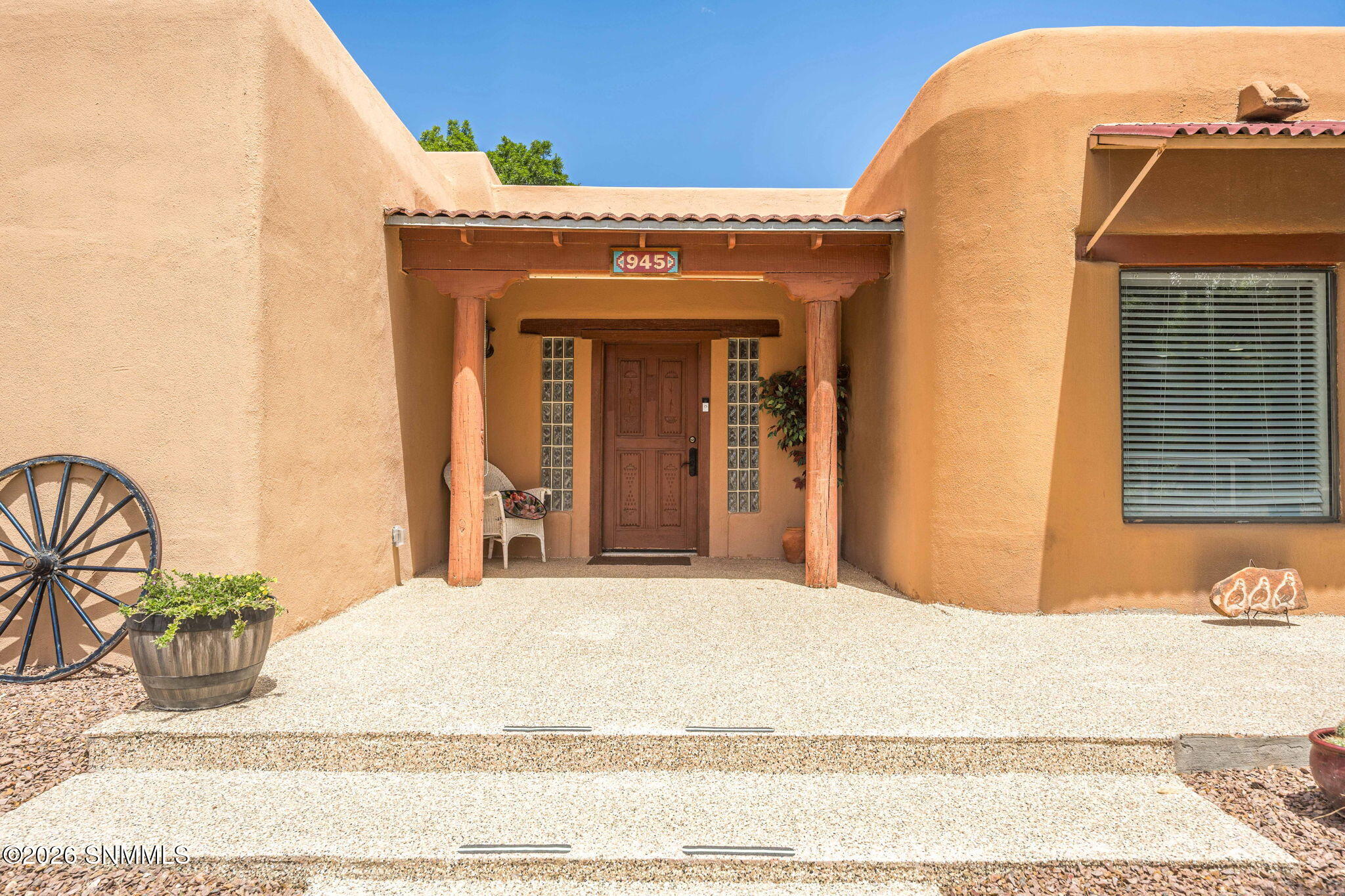 4-web-or-mls-Snappin Homes (Ironshoe945)