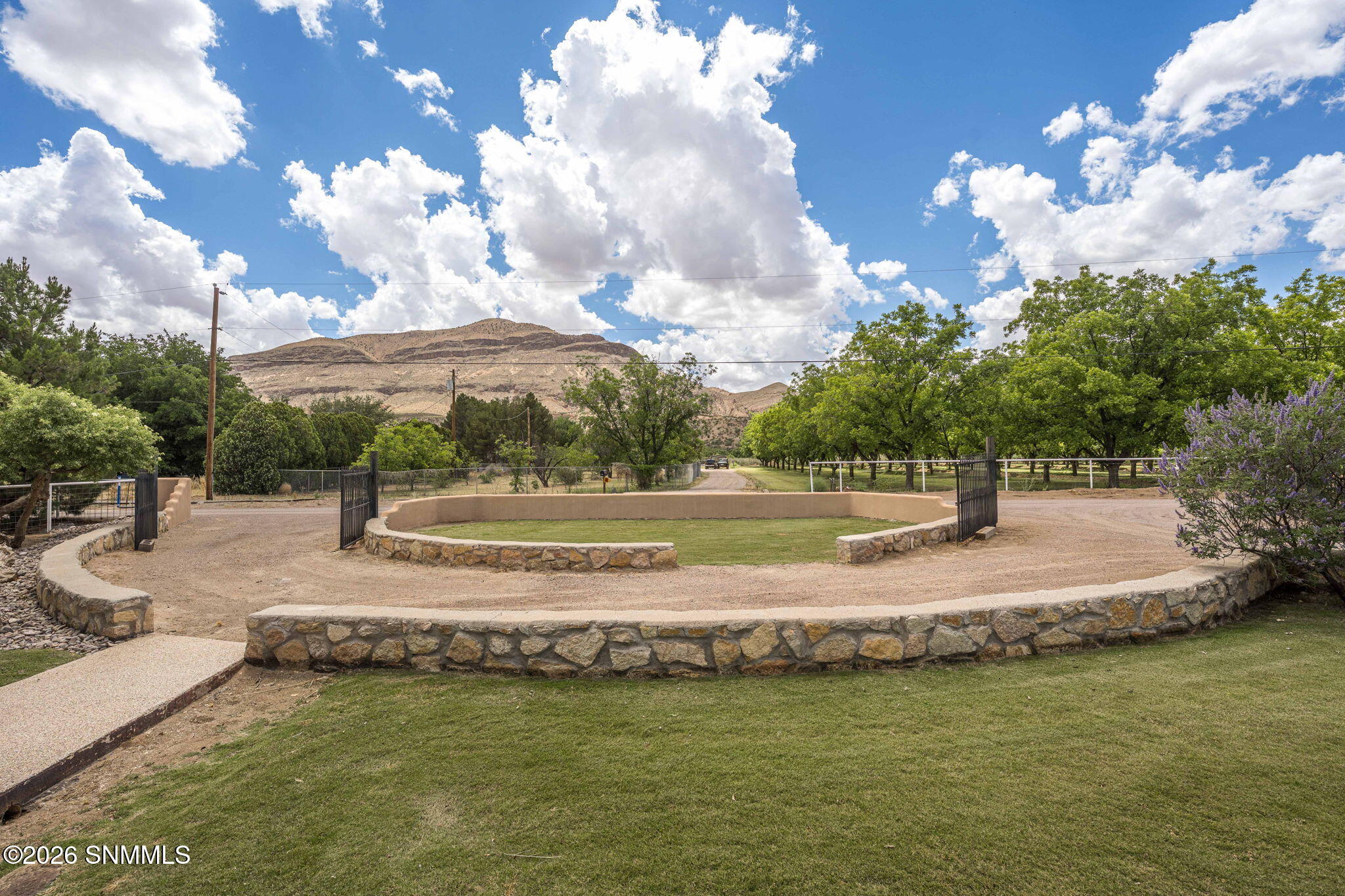 6-web-or-mls-Snappin Homes (Ironshoe945)