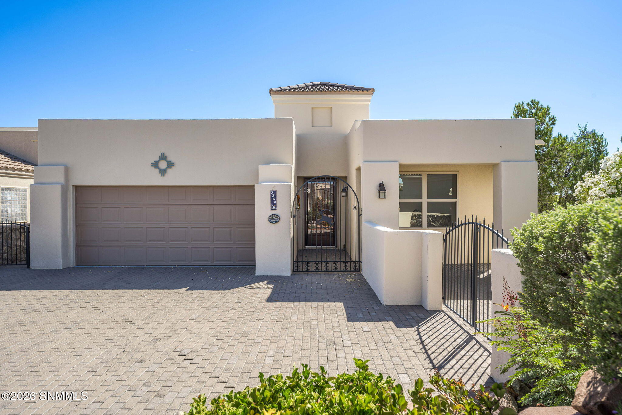 2- Homes (SedonaHills2264)-2