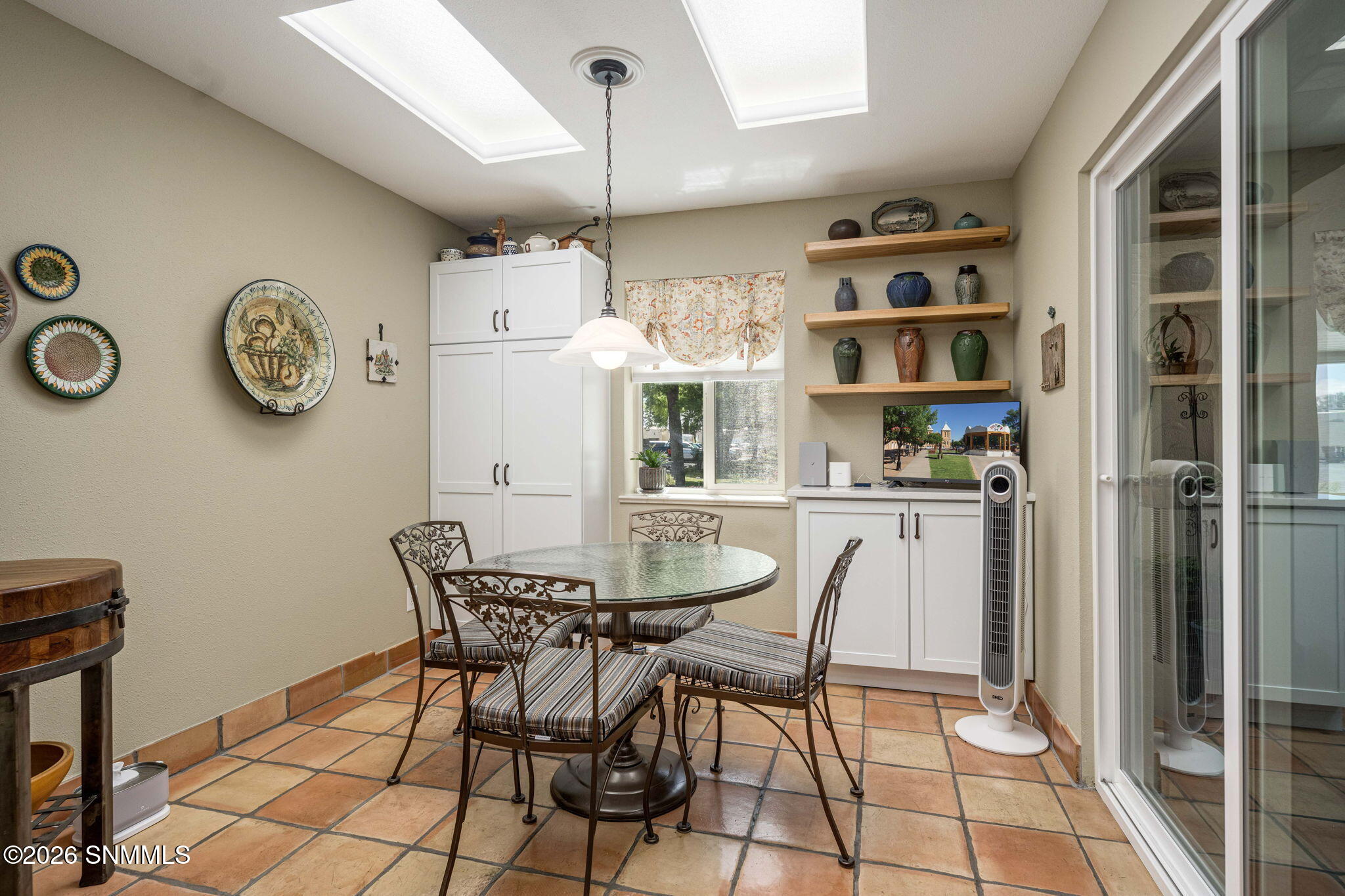20-web-or-mls-Snappin Homes (Conway905-6