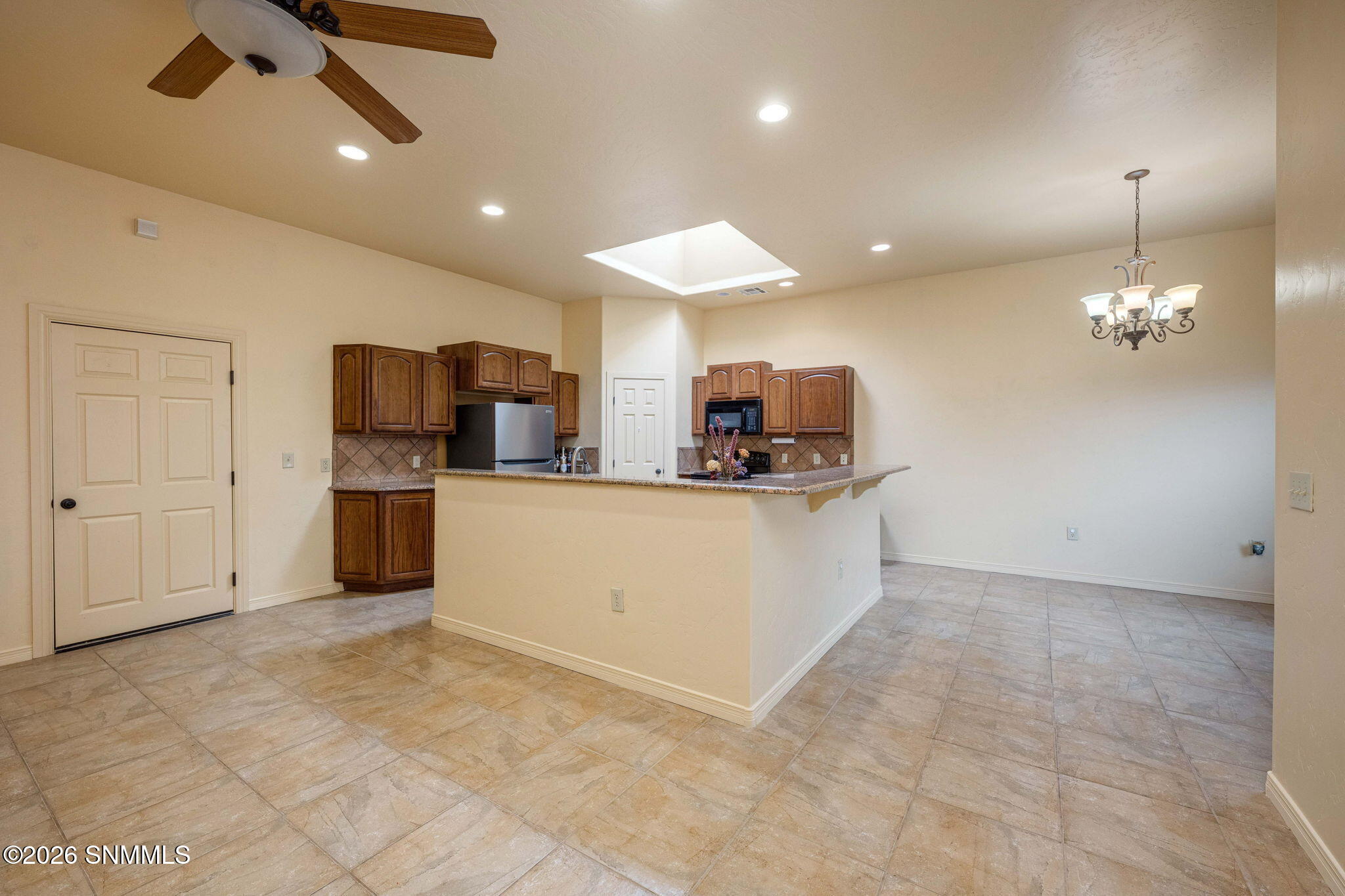 11-web-or-mls-Snappin Homes (Adriatic388