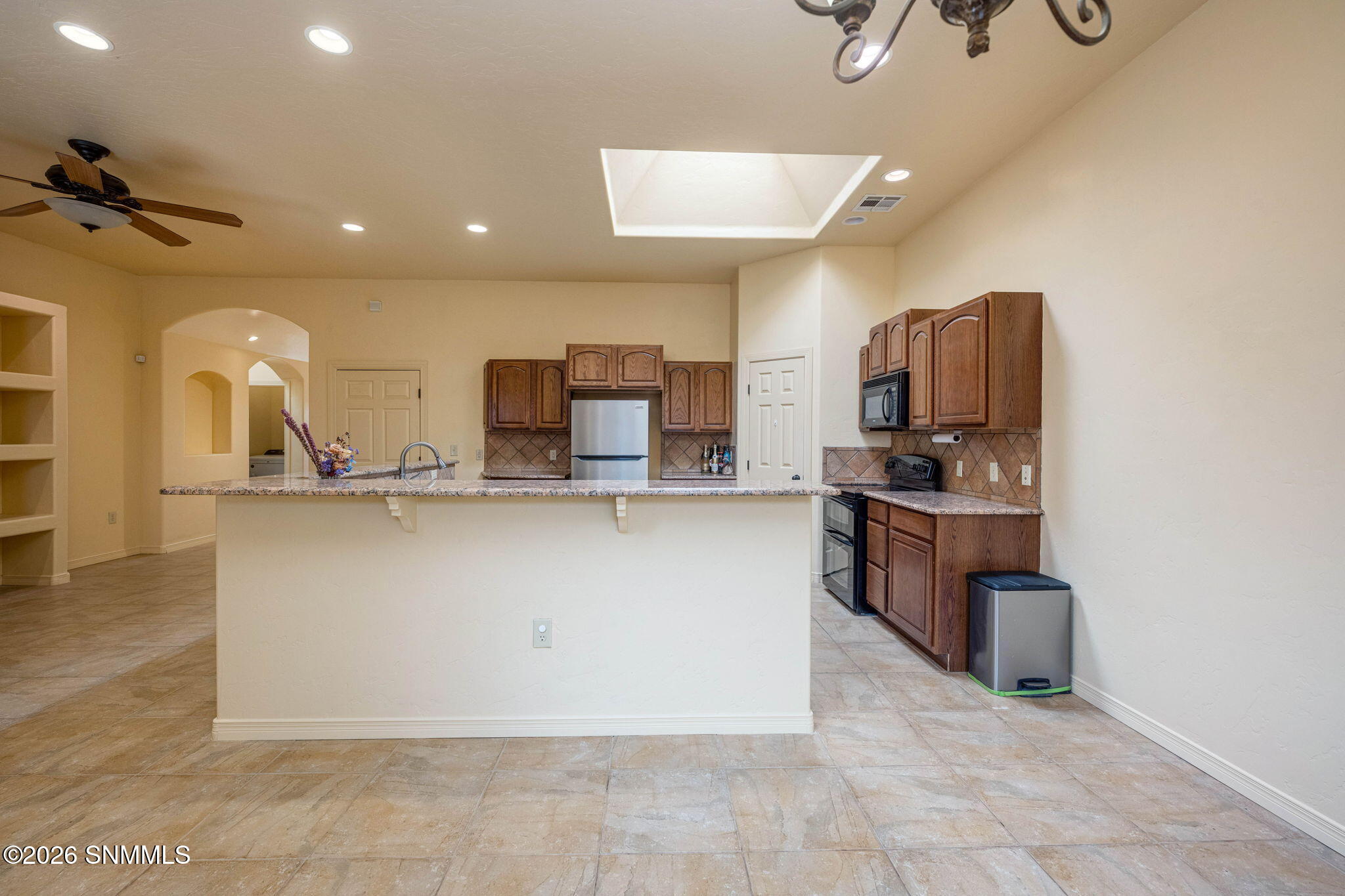 12-web-or-mls-Snappin Homes (Adriatic388