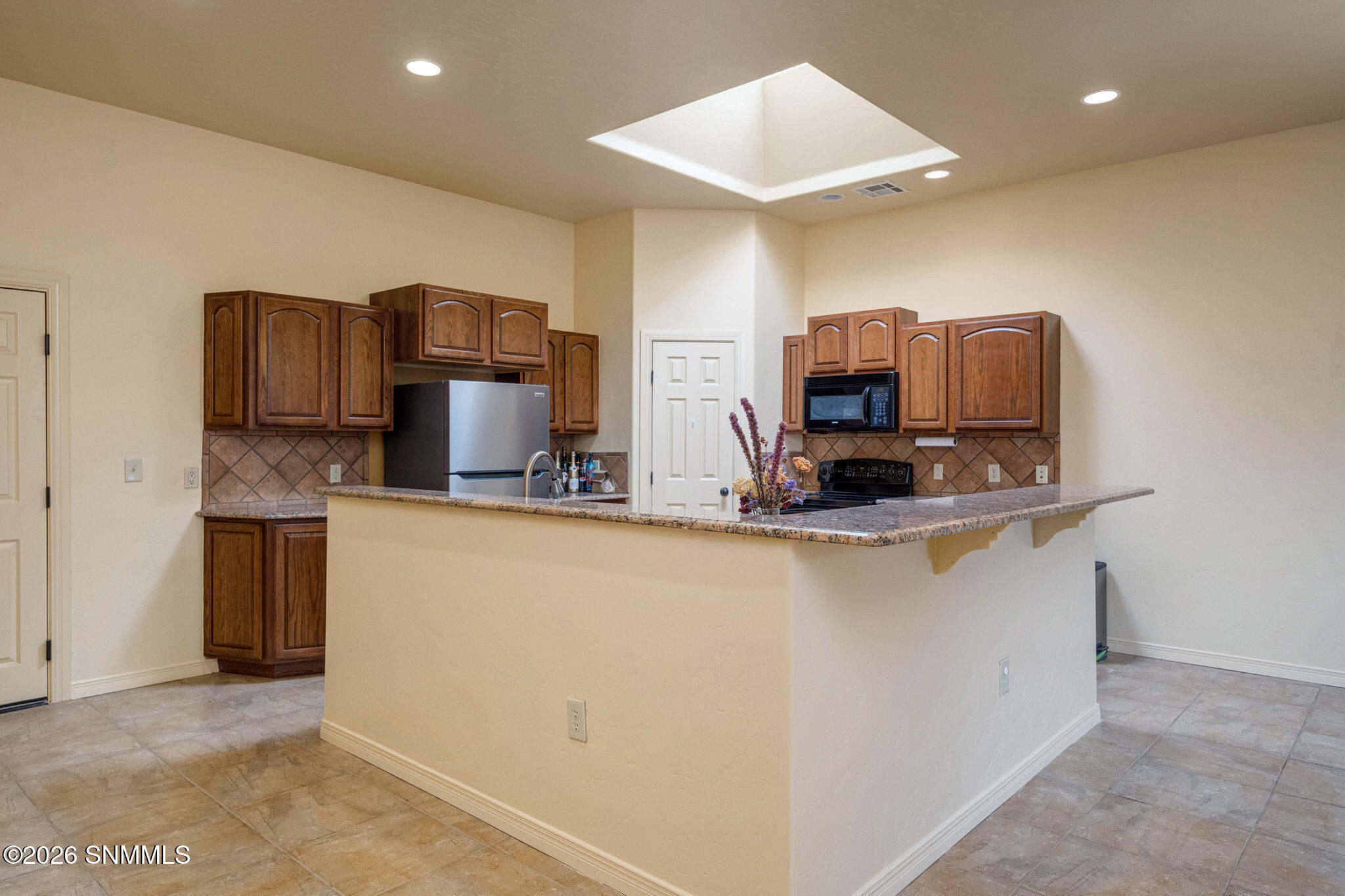 13-web-or-mls-Snappin Homes (Adriatic388