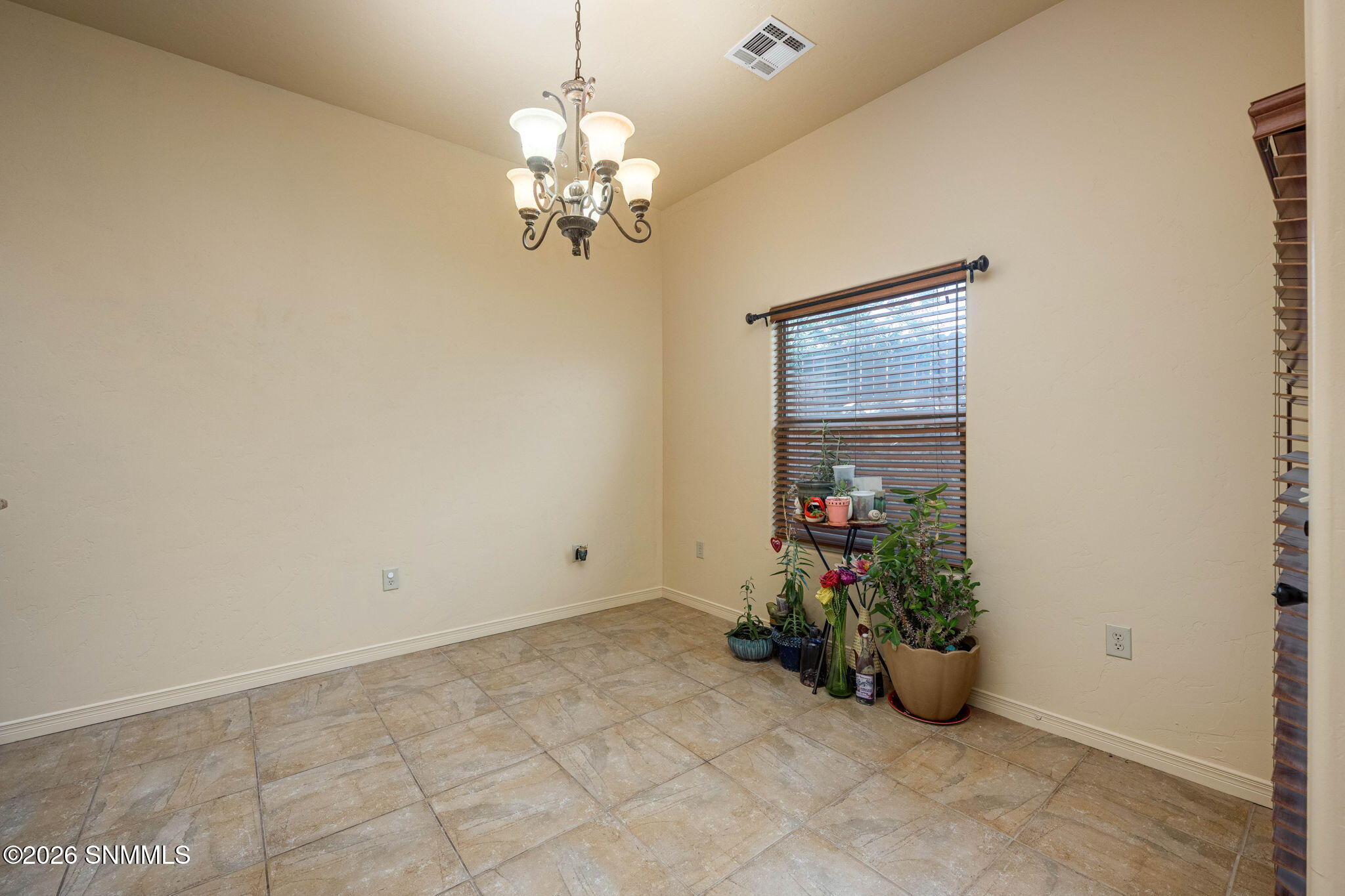 20-web-or-mls-Snappin Homes (Adriatic388