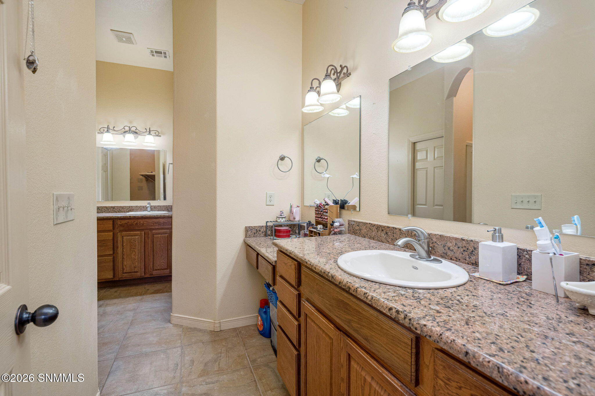 26-web-or-mls-Snappin Homes (Adriatic388