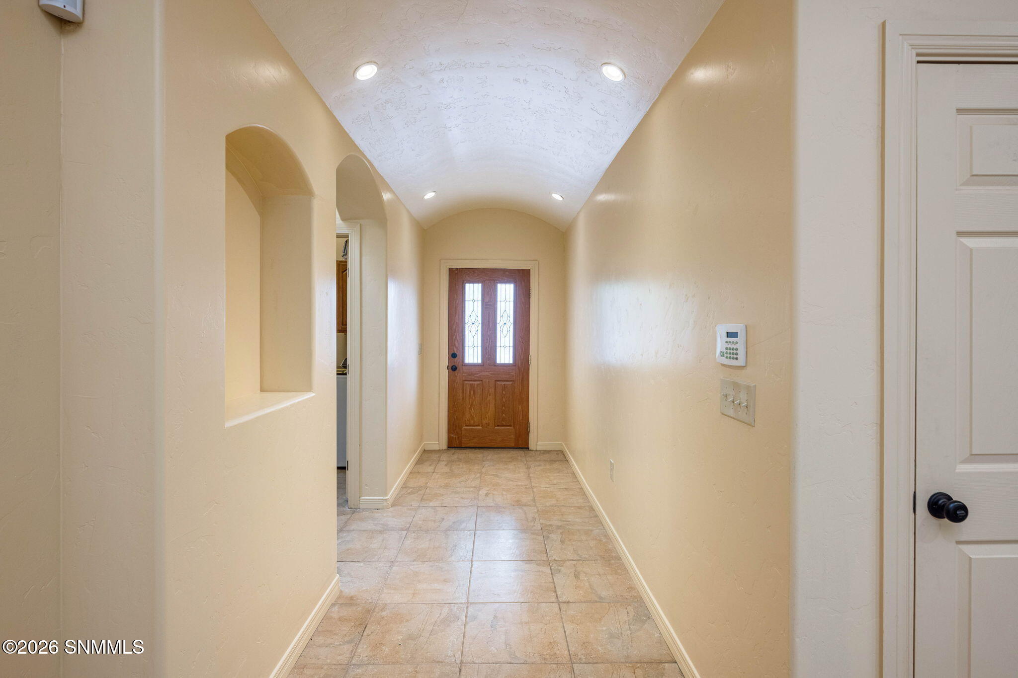 7-web-or-mls-Snappin Homes (Adriatic3884