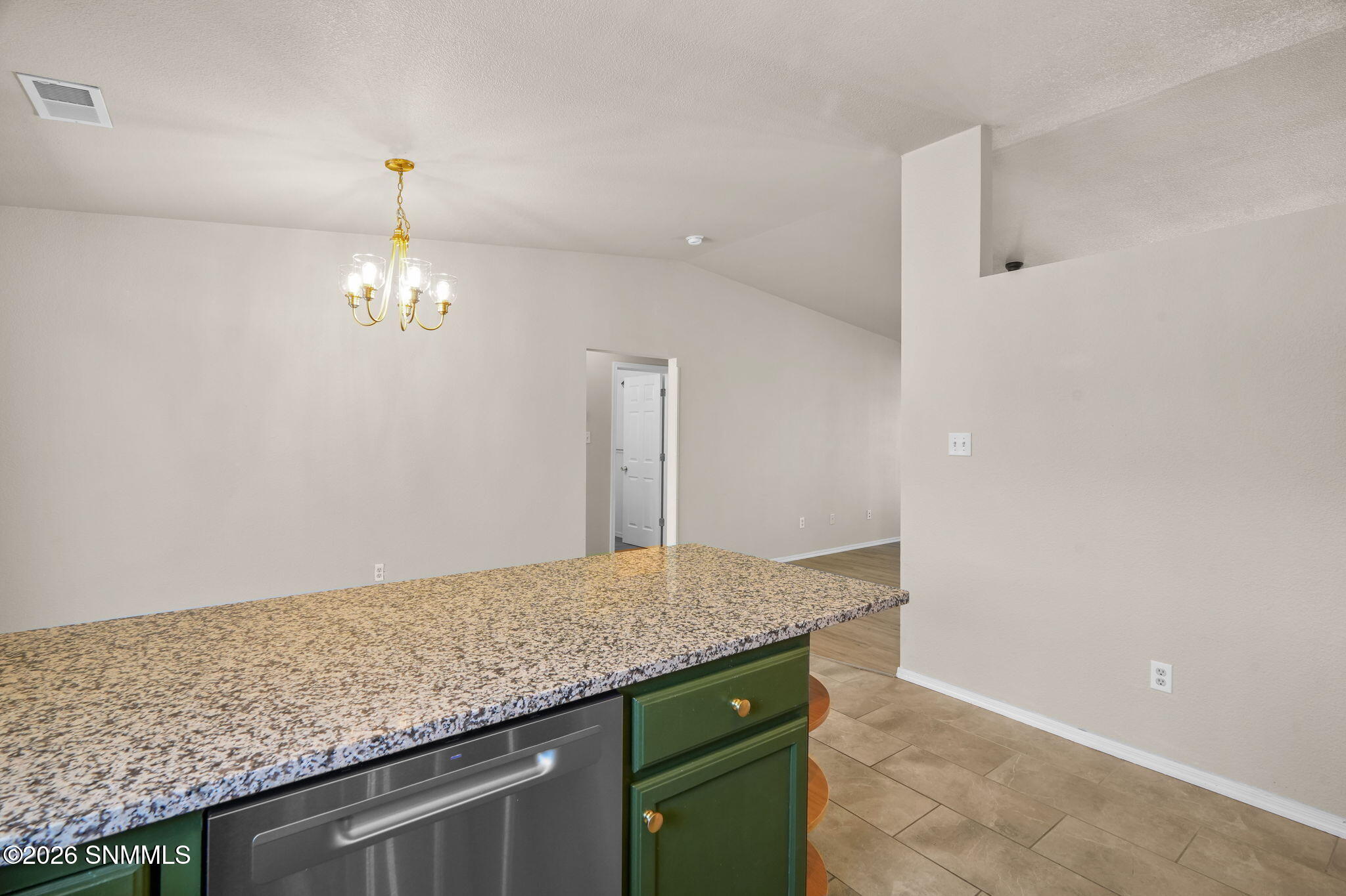 303 Santa Fe Dr-15