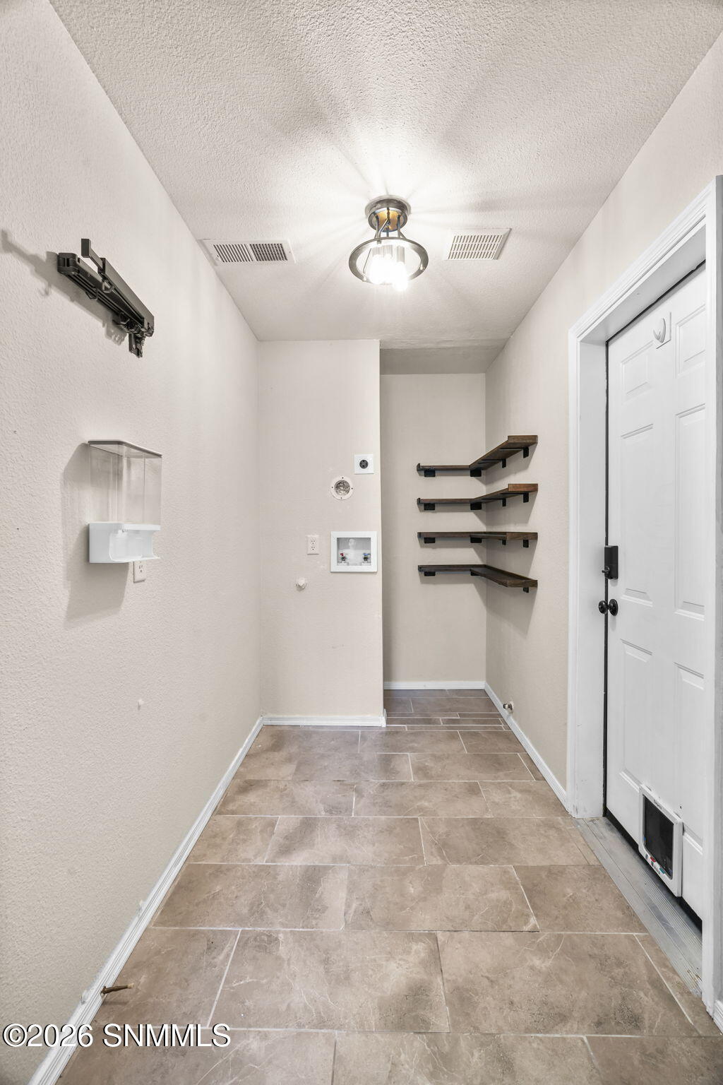 303 Santa Fe Dr-16