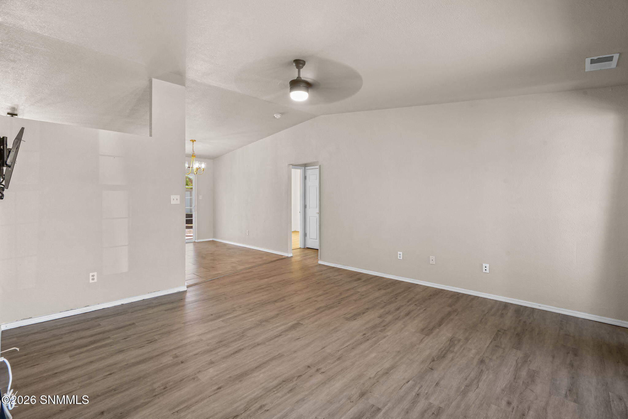 303 Santa Fe Dr-5