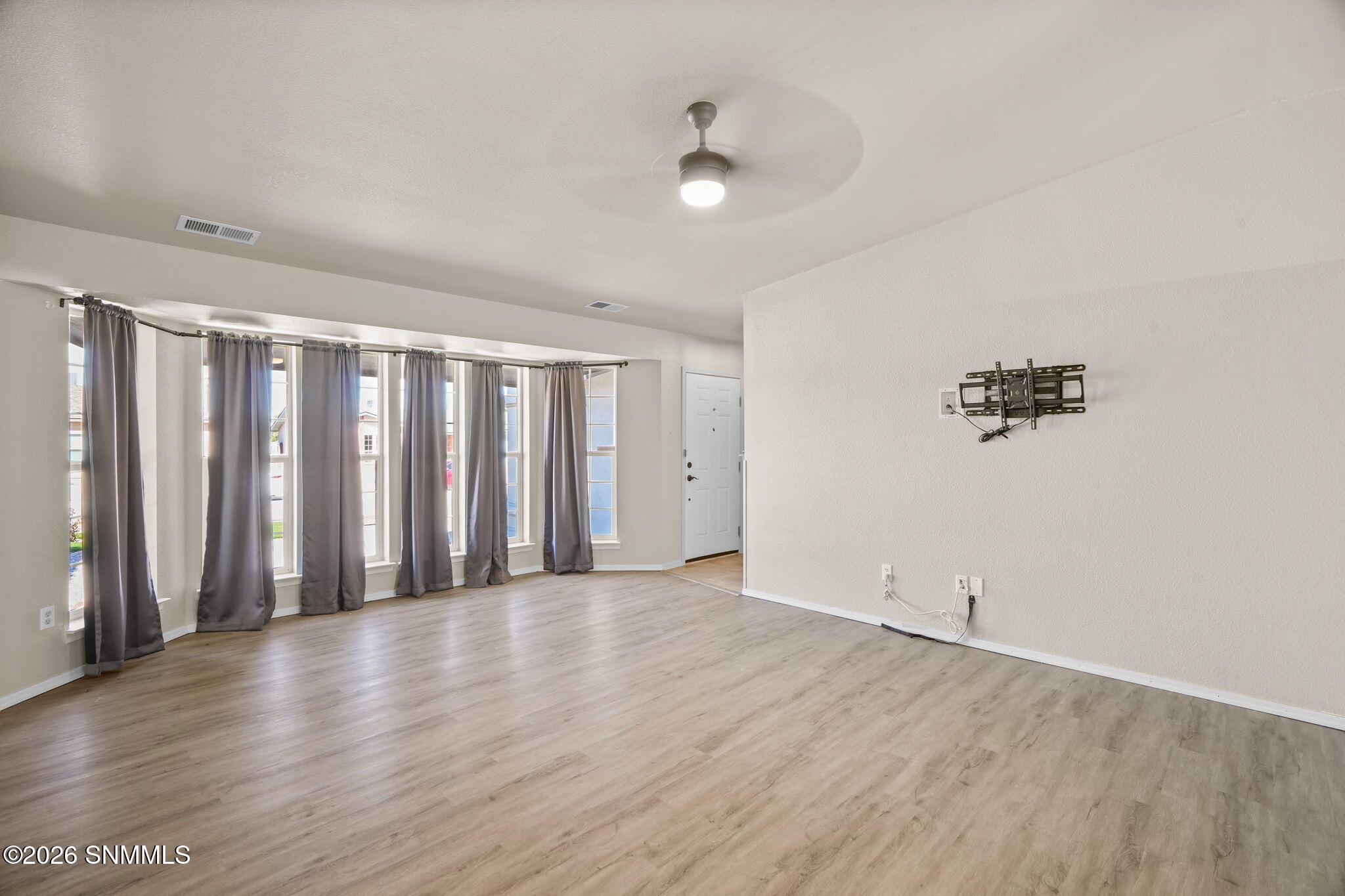 303 Santa Fe Dr-7