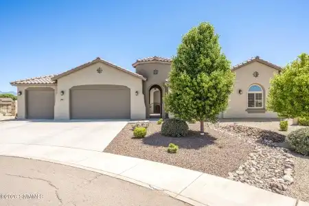 391 Red Cap Court, Las Cruces, New Mexico 88007, 3 Bedrooms Bedrooms, ,2.5 BathroomsBathrooms,Residential,For Sale,Red Cap,2601220