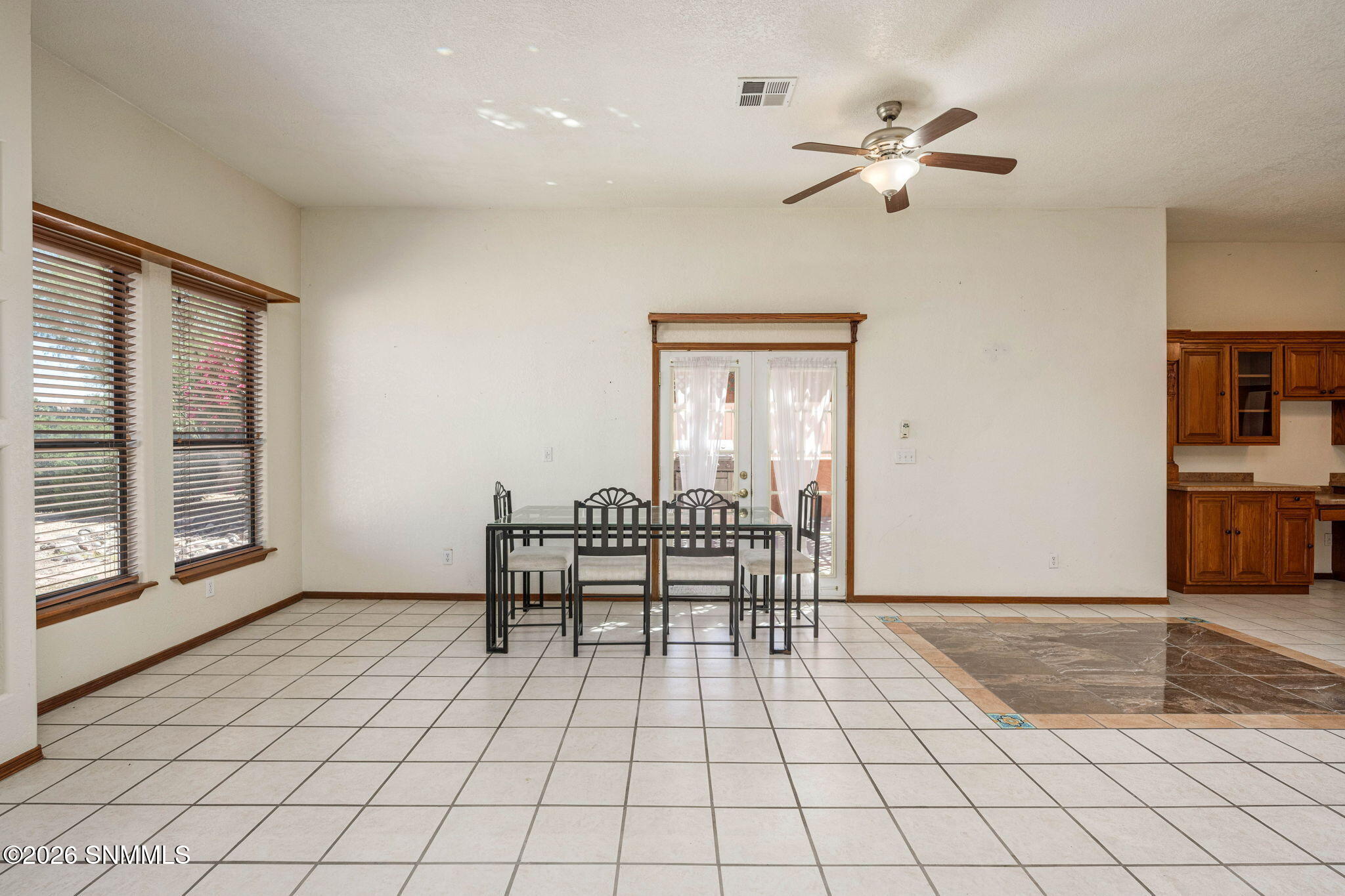 14-web-or-mls-Snappin Homes (Lilac4046)-