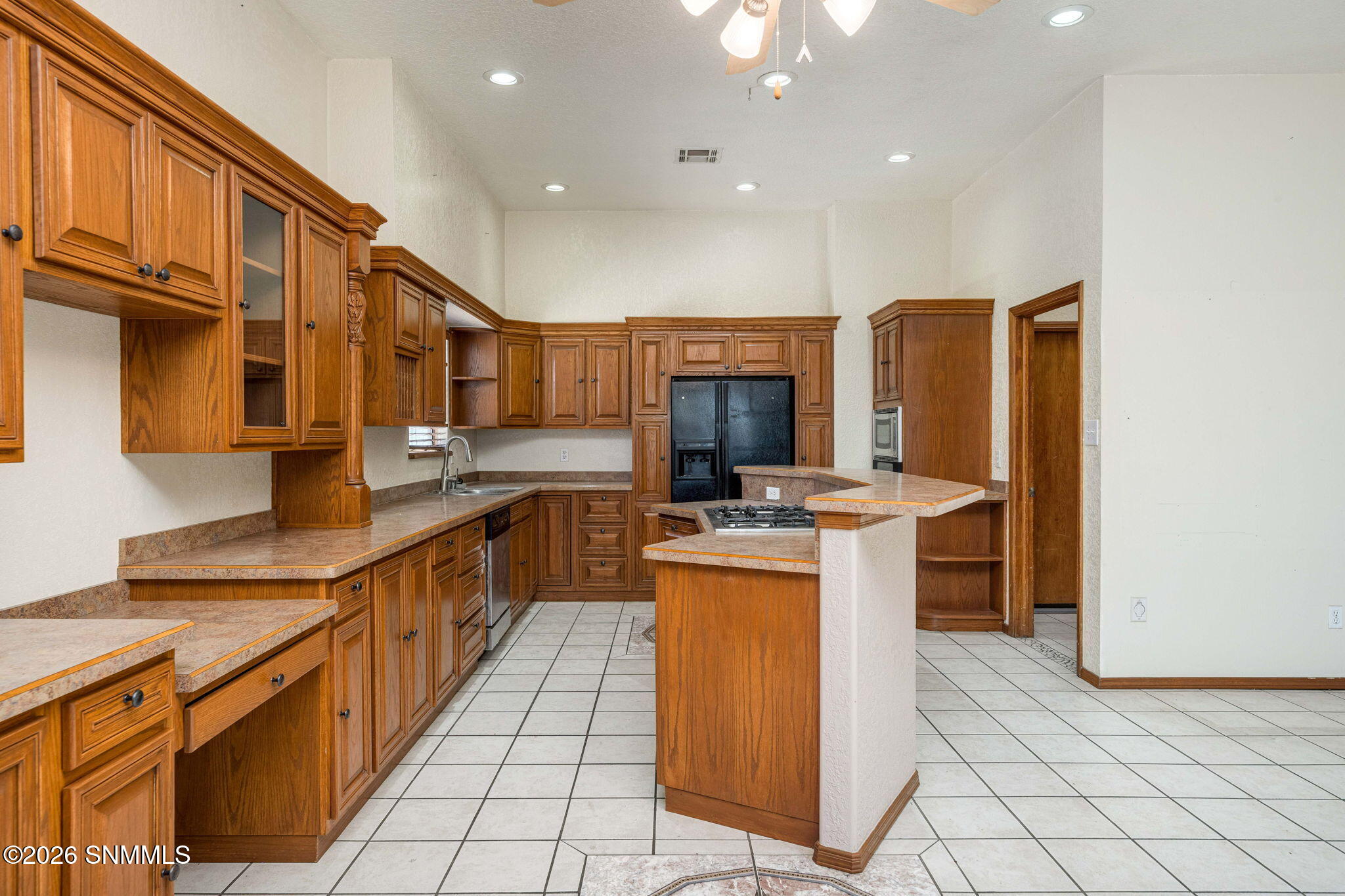 18-web-or-mls-Snappin Homes (Lilac4046)-