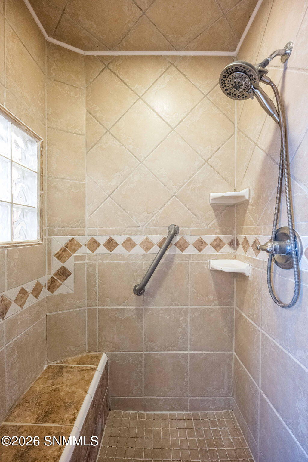 32-web-or-mls-Snappin Homes (Lilac4046)-