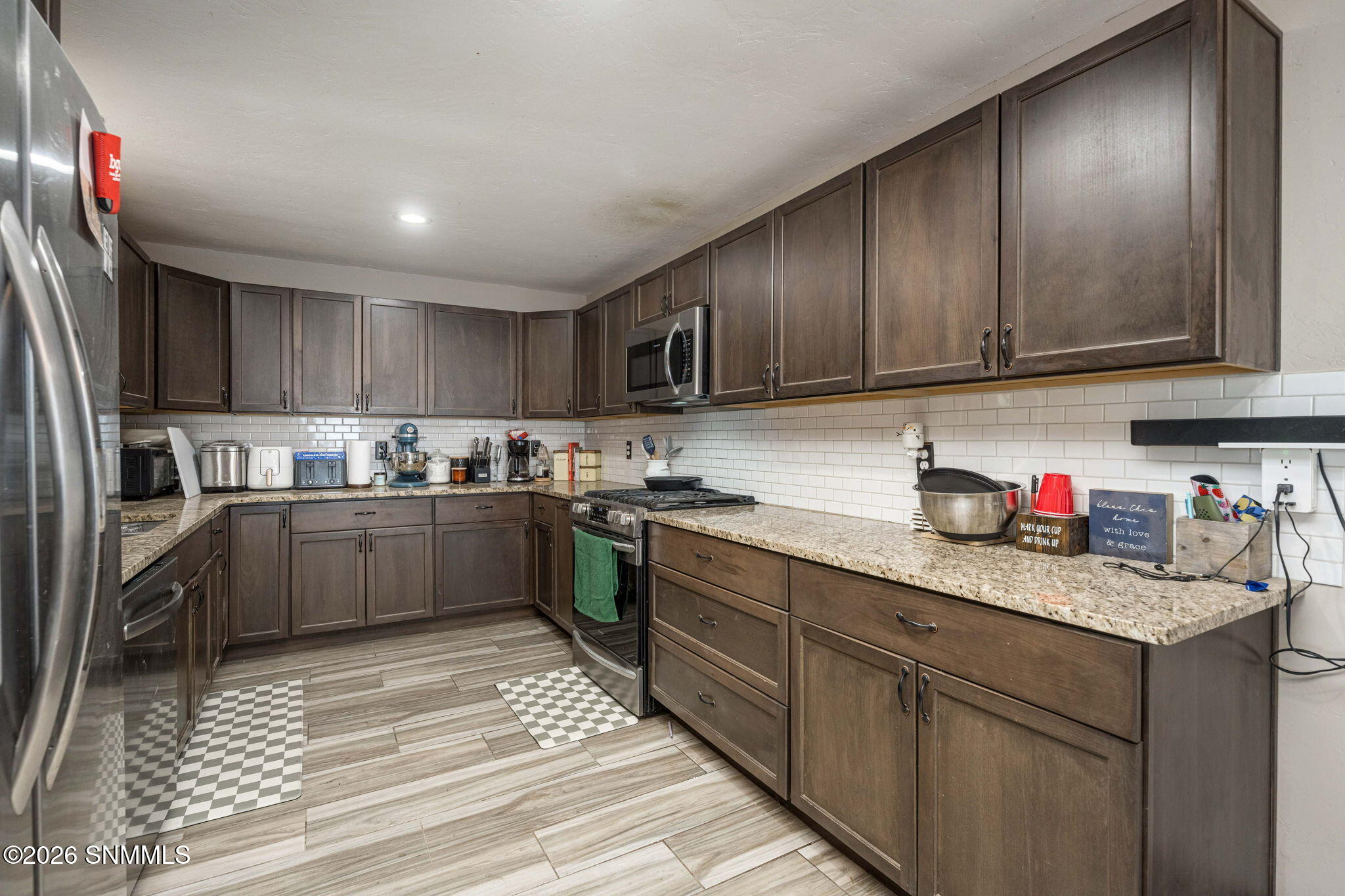 10-web-or-mls-Snappin Homes (Aries114)-1