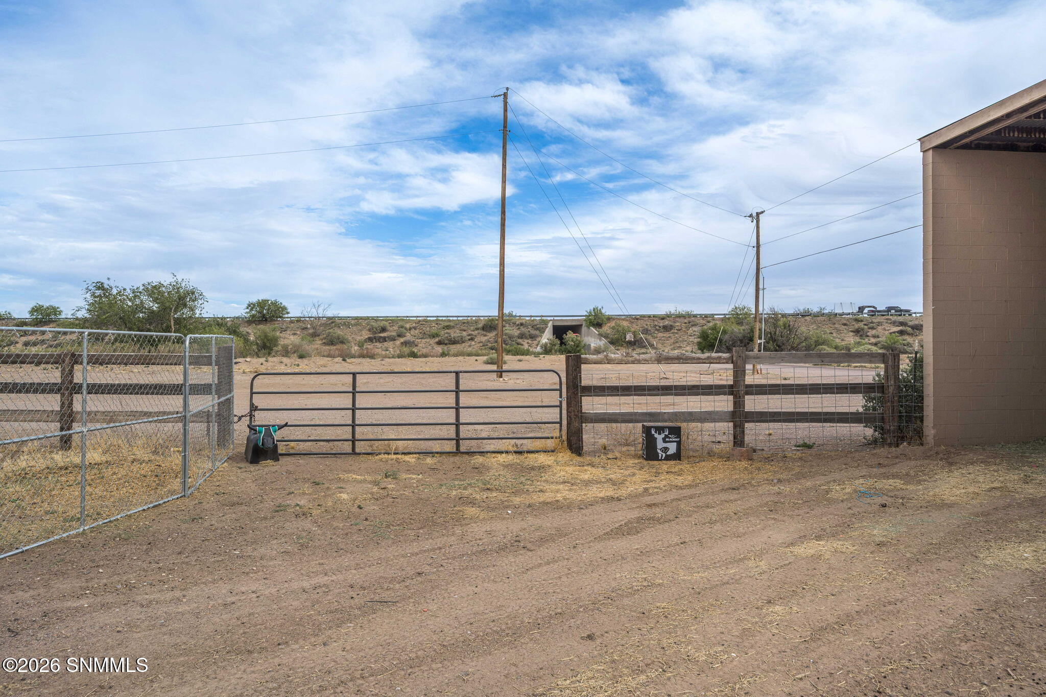 42-web-or-mls-Snappin Homes (Aries114)-4
