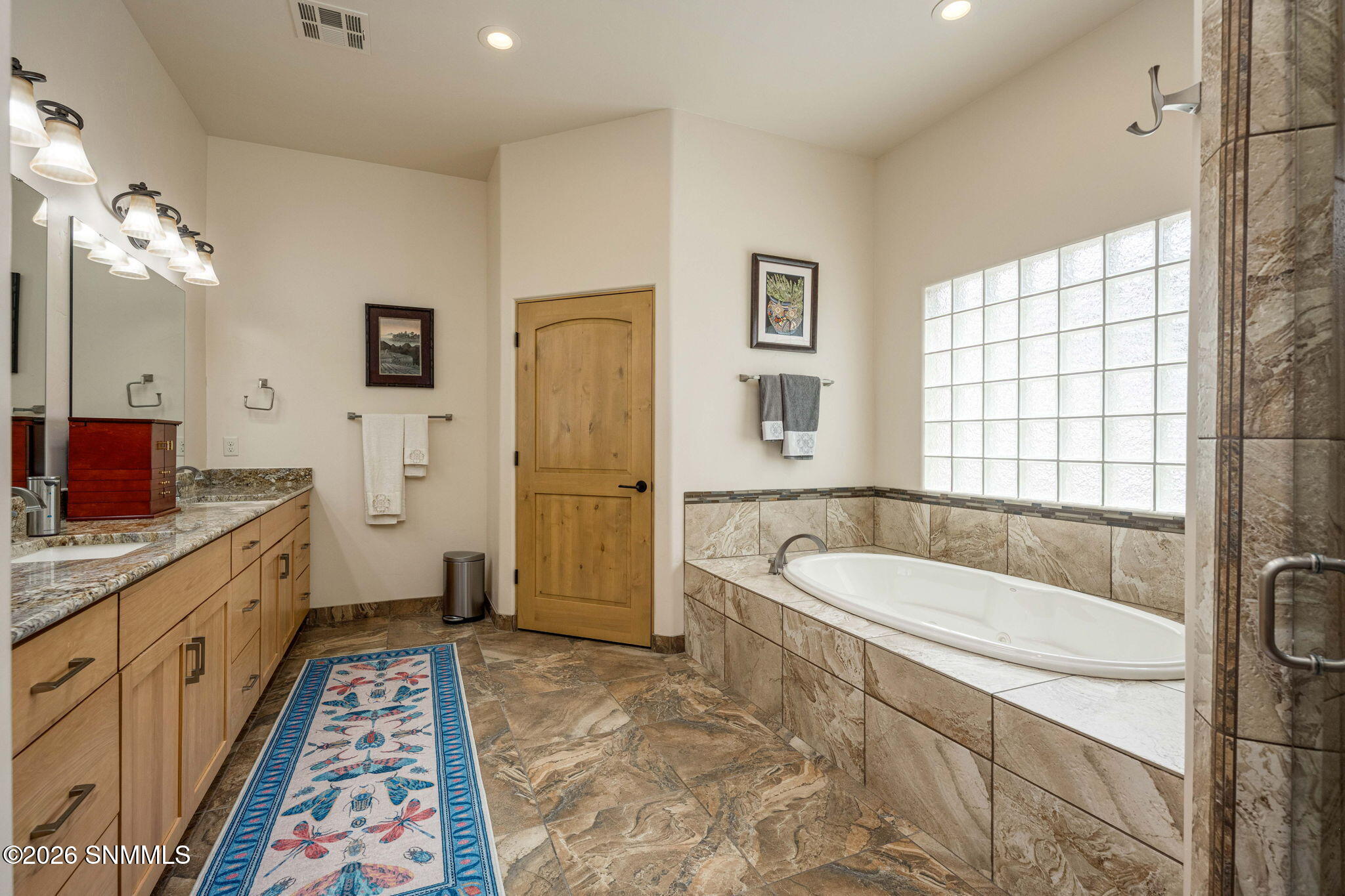 27-web-or-mls-Snappin Homes (Murano8010)
