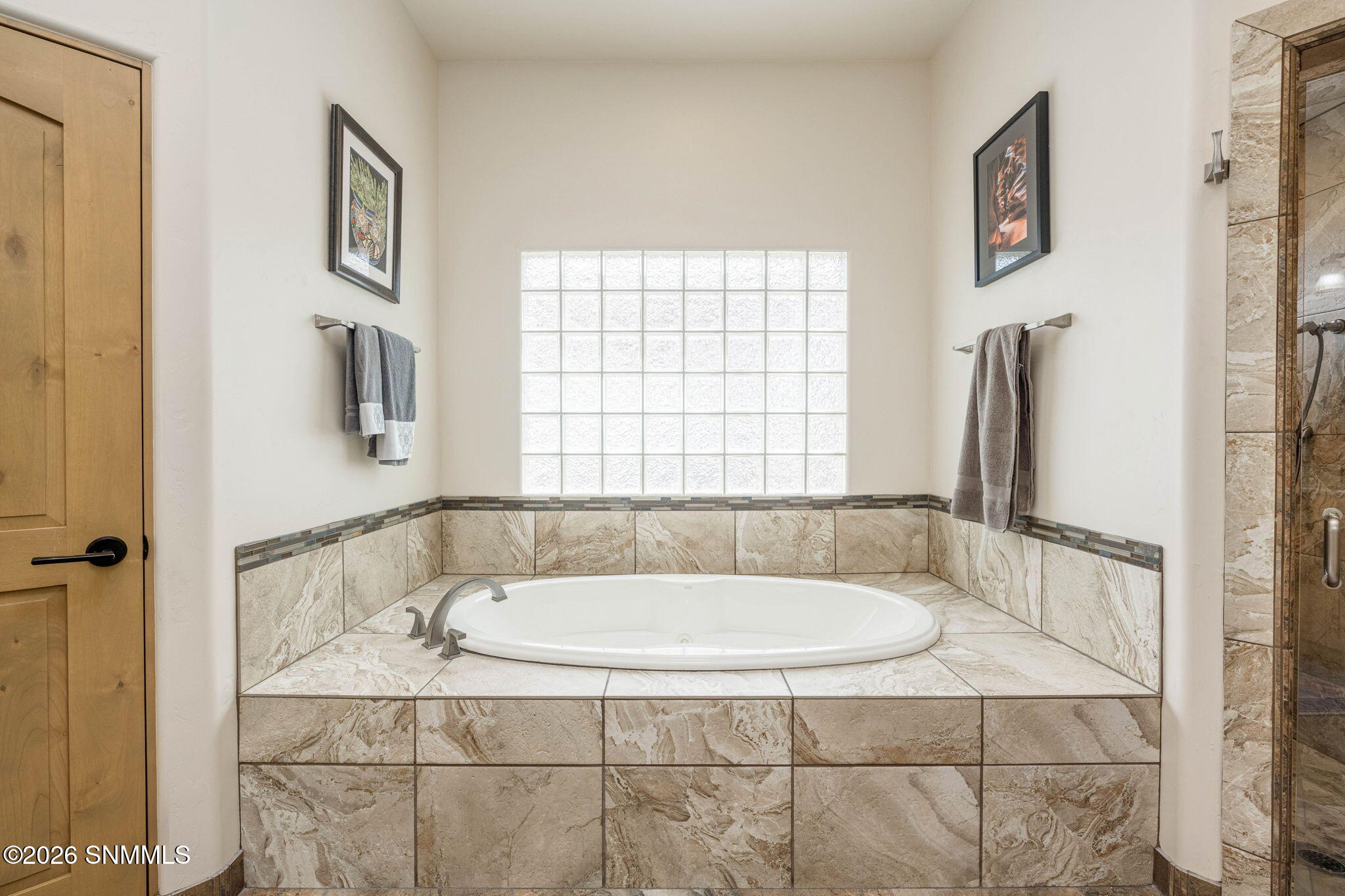 30-web-or-mls-Snappin Homes (Murano8010)