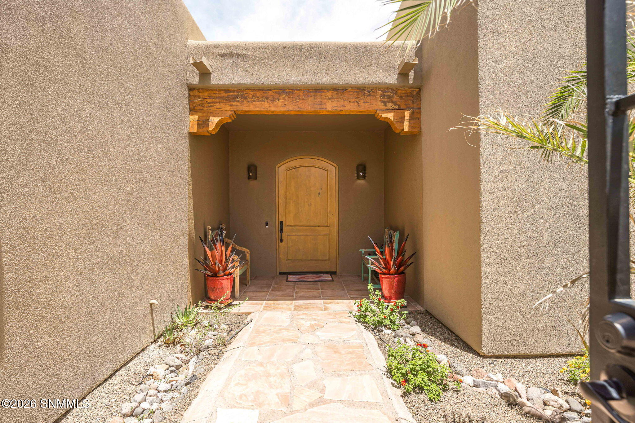 4-web-or-mls-Snappin Homes (Murano8010)-