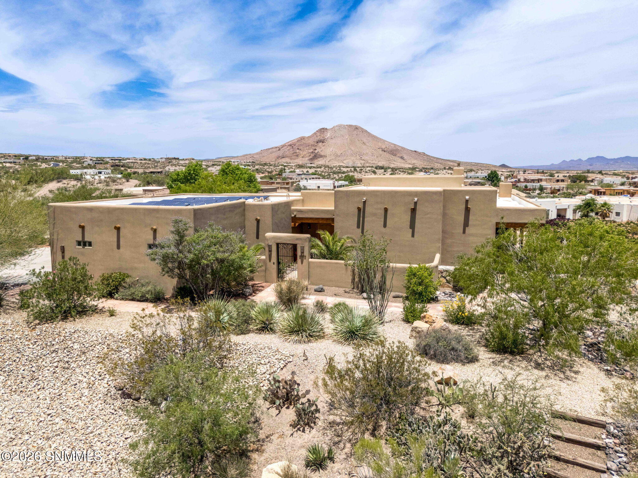 1-web-or-mls-Snappin Homes (Murano8010)-