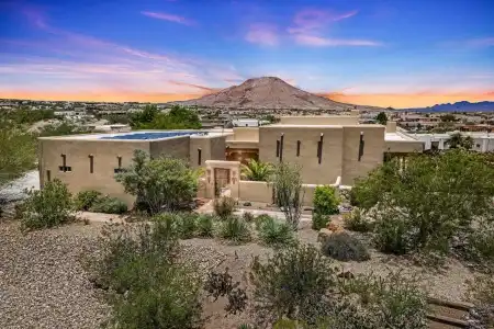 8010 Murano Court, Las Cruces, New Mexico 88007, 4 Bedrooms Bedrooms, ,2.5 BathroomsBathrooms,Residential,For Sale,Murano,2601751