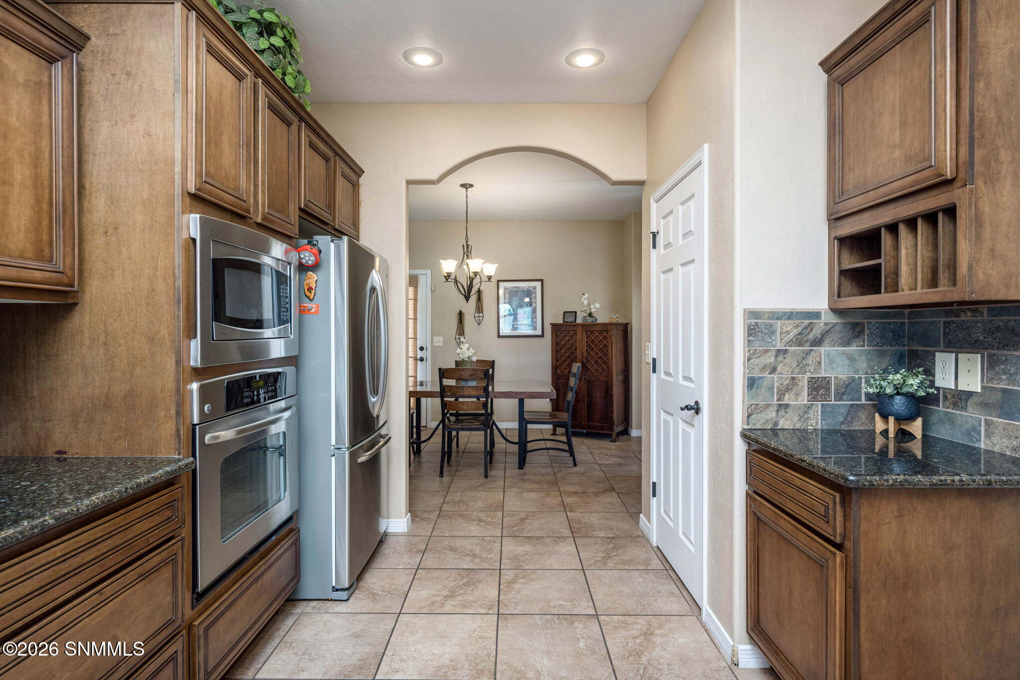 13-web-or-mls-Snappin Homes (BellaSierra