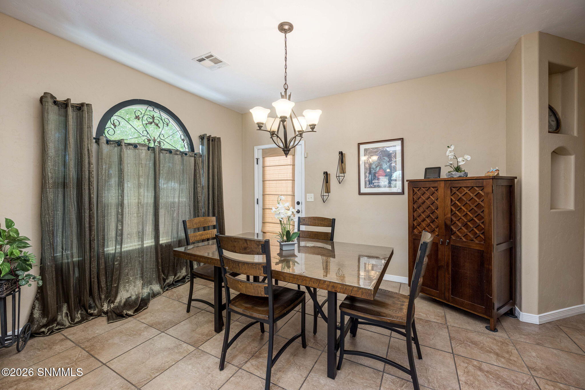 14-web-or-mls-Snappin Homes (BellaSierra